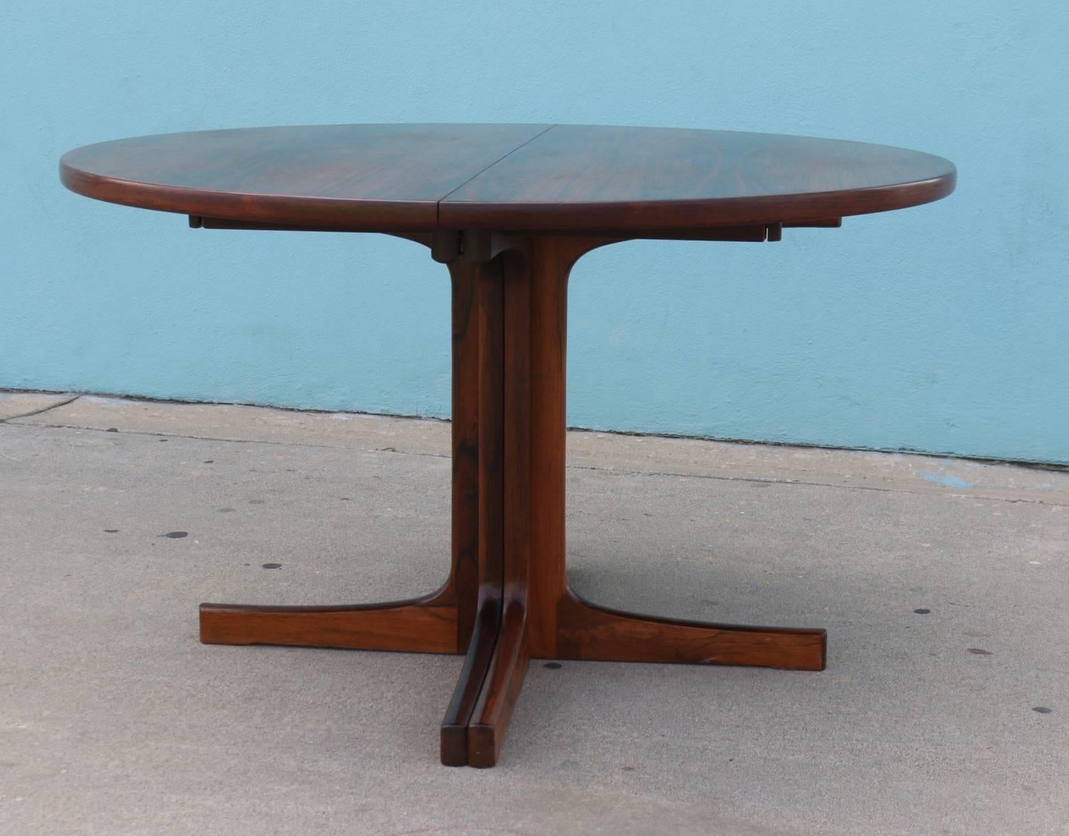 Rosewood Dining Table, Round with Two Leaves, Danish, 1970s In Good Condition In Los Angeles, CA