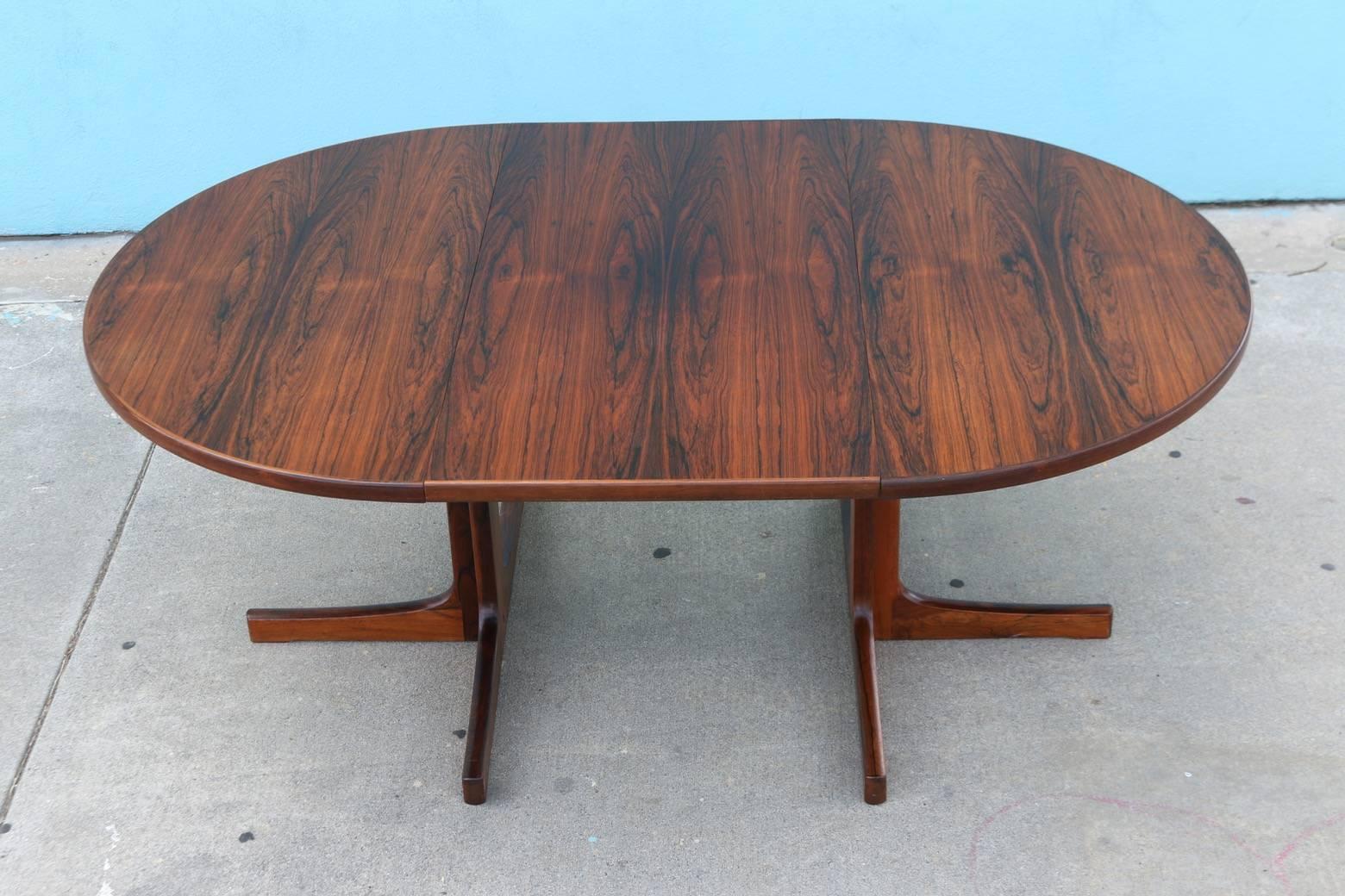 Mid-Century Modern Rosewood Dining Table, Round with Two Leaves, Danish, 1970s