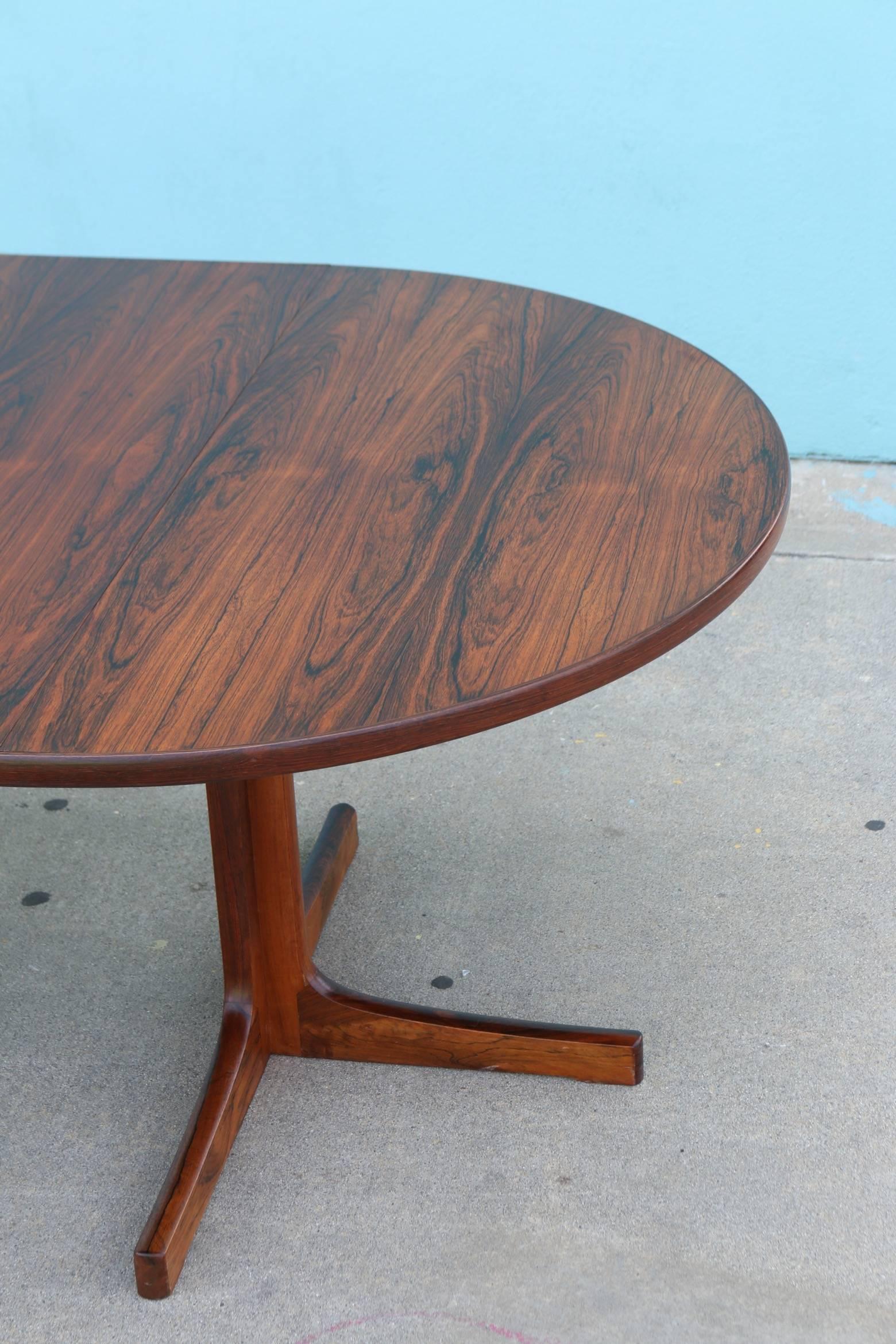 Rosewood Dining Table, Round with Two Leaves, Danish, 1970s 1