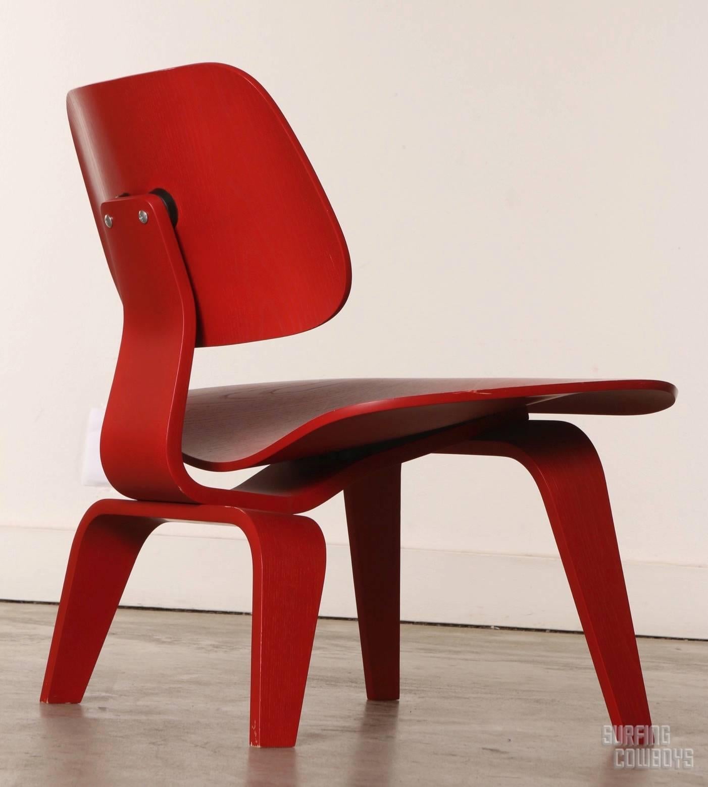 Mid-20th Century Pair of Red Eames Molded Plywood Lounge Chair, LCW
