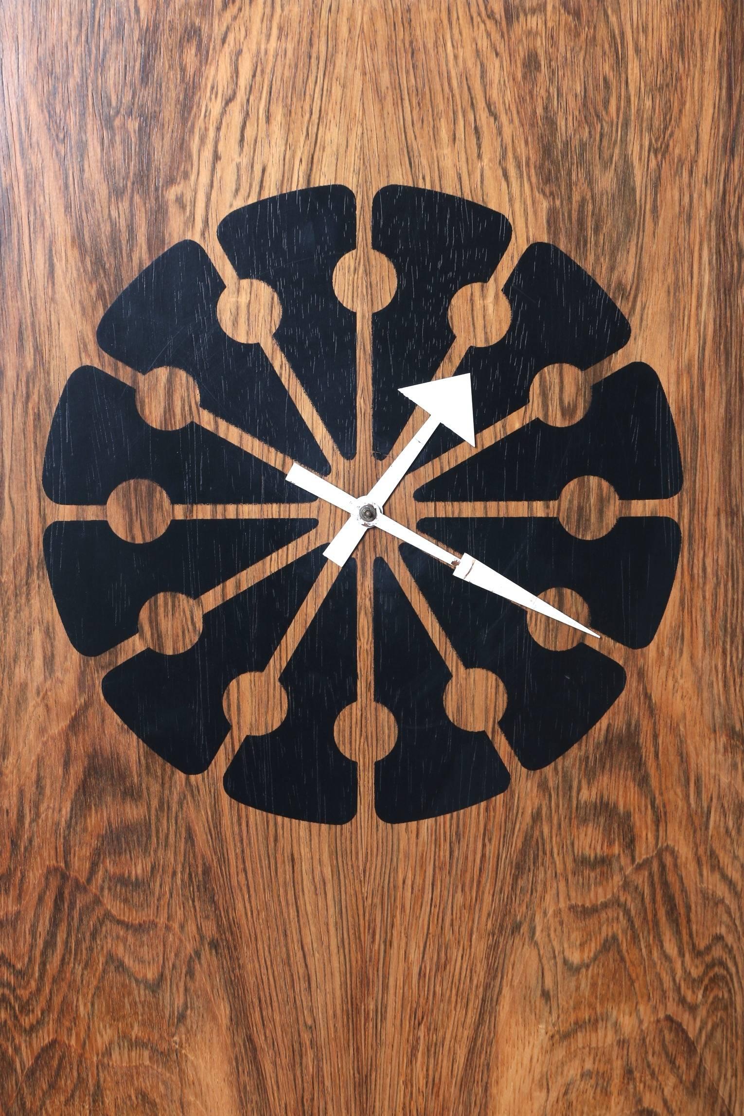 Drexel Declaration Floor Clock, Rosewood, 1963
This rosewood floor clock offers a modernist twist to the traditional grandfather clock. The striking presence, gorgeous wood grain and exciting graphic offers the decorator and end user a functional