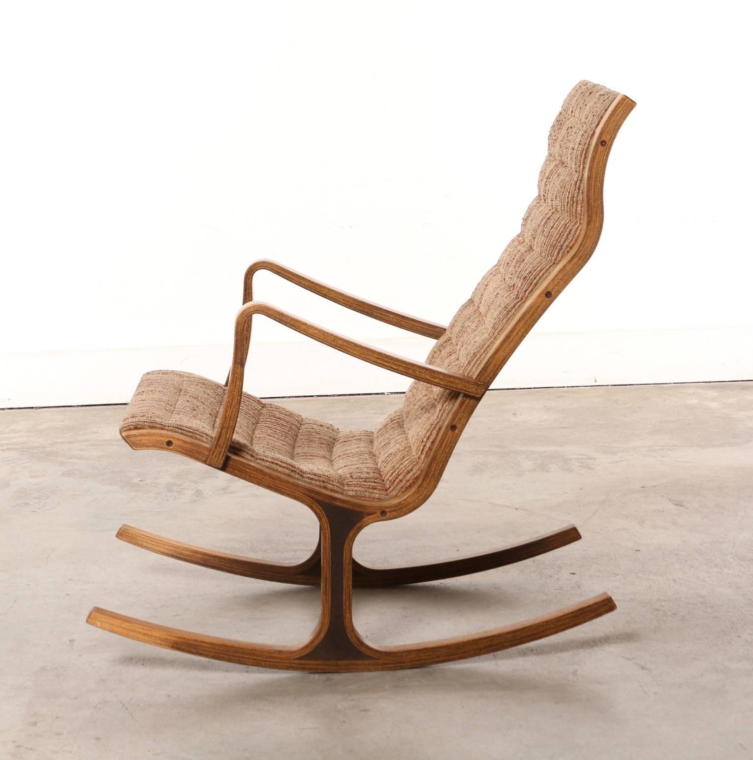 Heron Rocking Chair and Footstool by Mitsumasa Sugasawa for Tendo Mokko, Japan.  Original vintage bent oak 