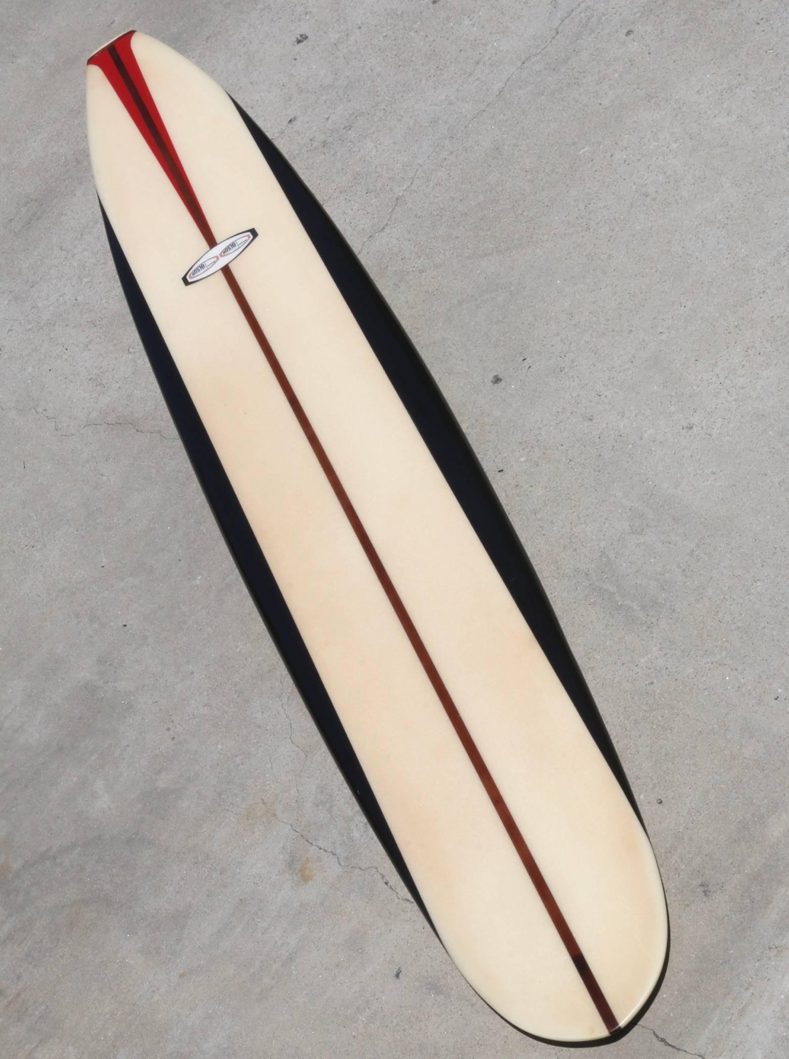 We see very few Olsen surfboards and we are happy this great example came to us. Classic and stylish this 1960s California vintage surfboard has been fully restored to a shining beauty without loosing its authentic essence. The condition, color and