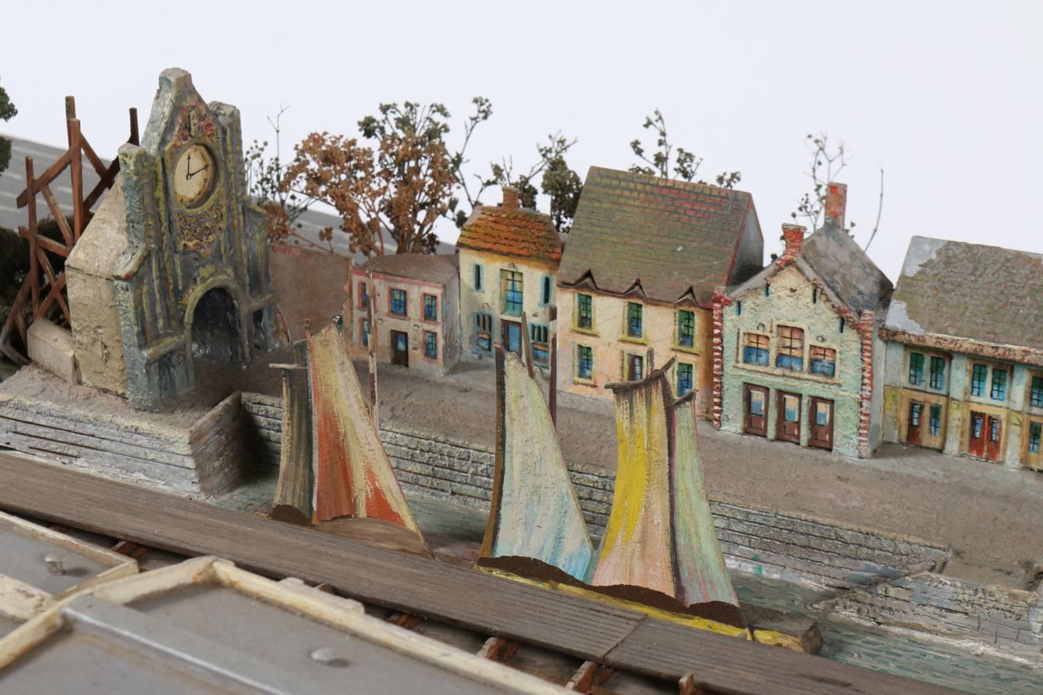 Motion Picture Film Studio Diorama, 1930s Hollywood in Miniature In Good Condition For Sale In Los Angeles, CA