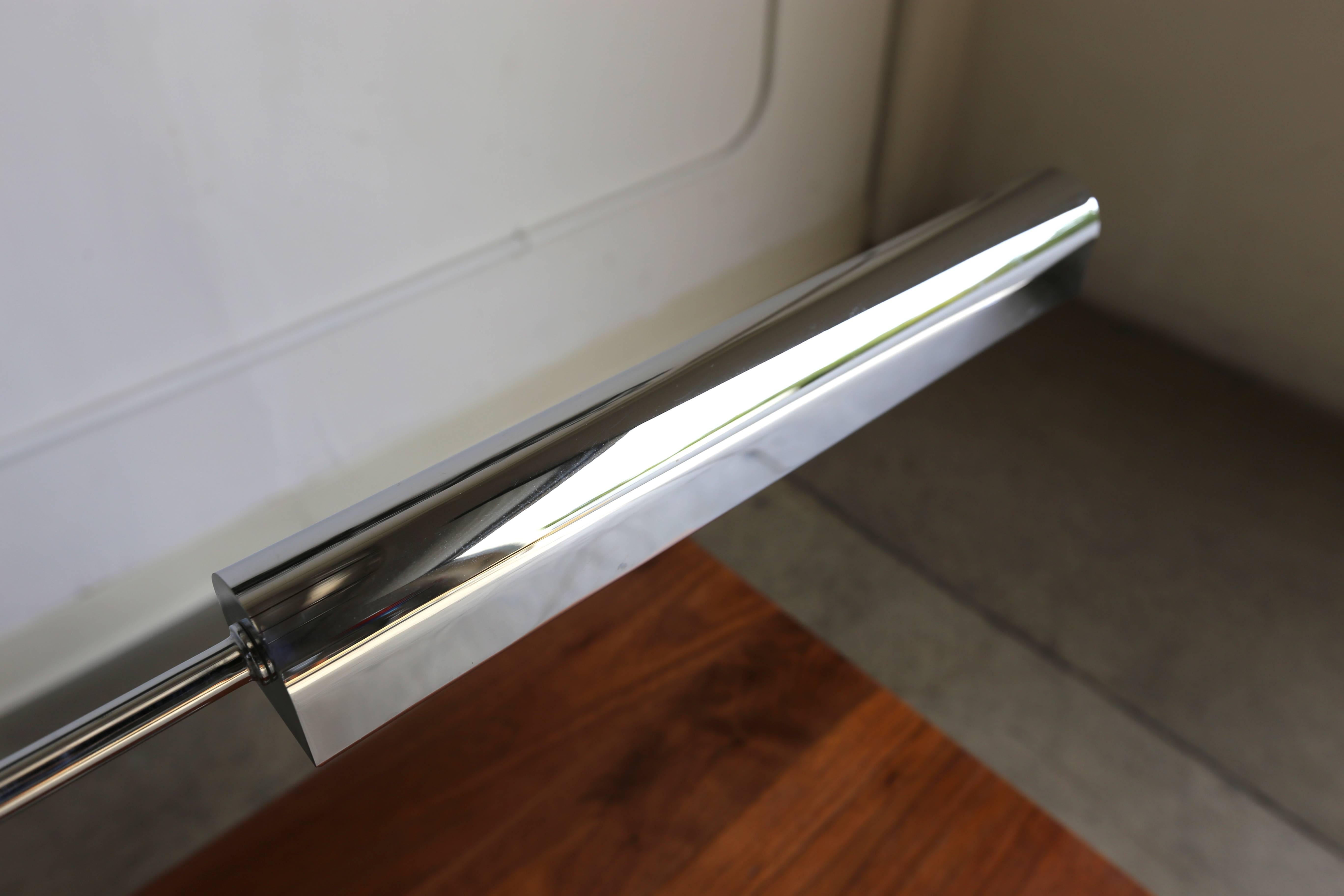 Chrome Stuart Barnes for Robert Long Desk Lamp In Good Condition In San Juan Capistrano, CA