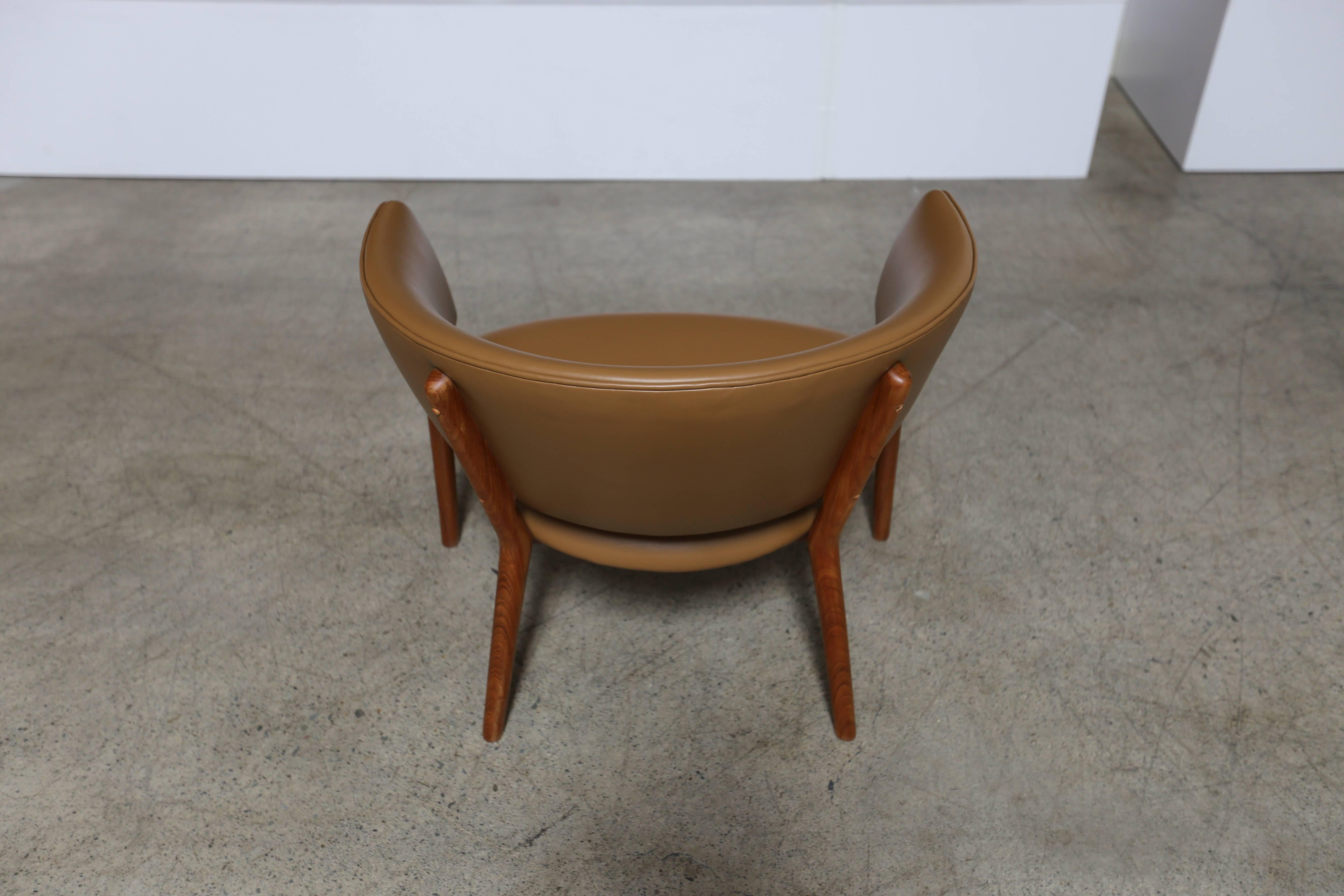 20th Century Pair of Leather and Teak Lounge Chairs by Nanna & Jorgen Ditzel