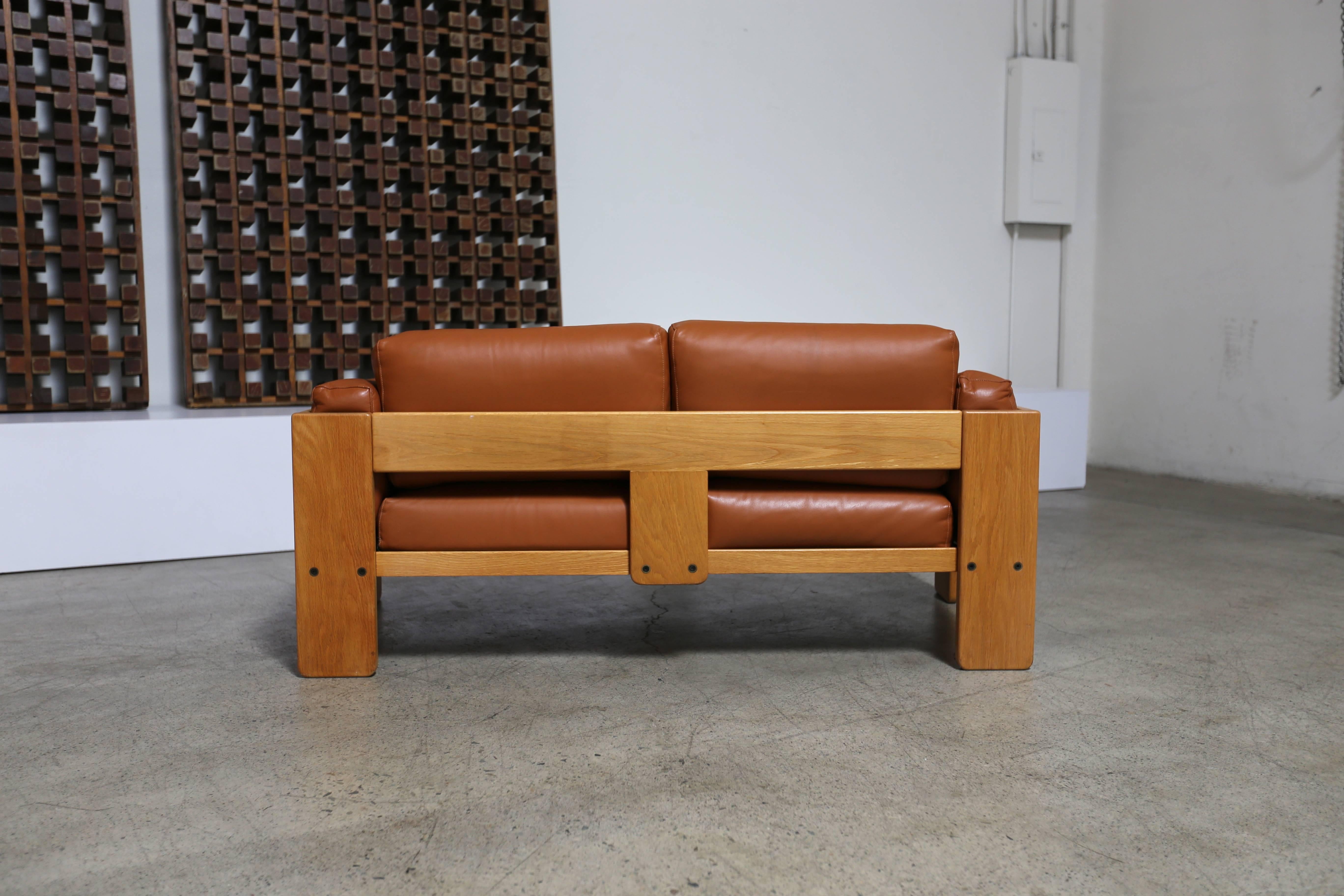 Mid-Century Modern Leather Settee by Tobia Scarpa