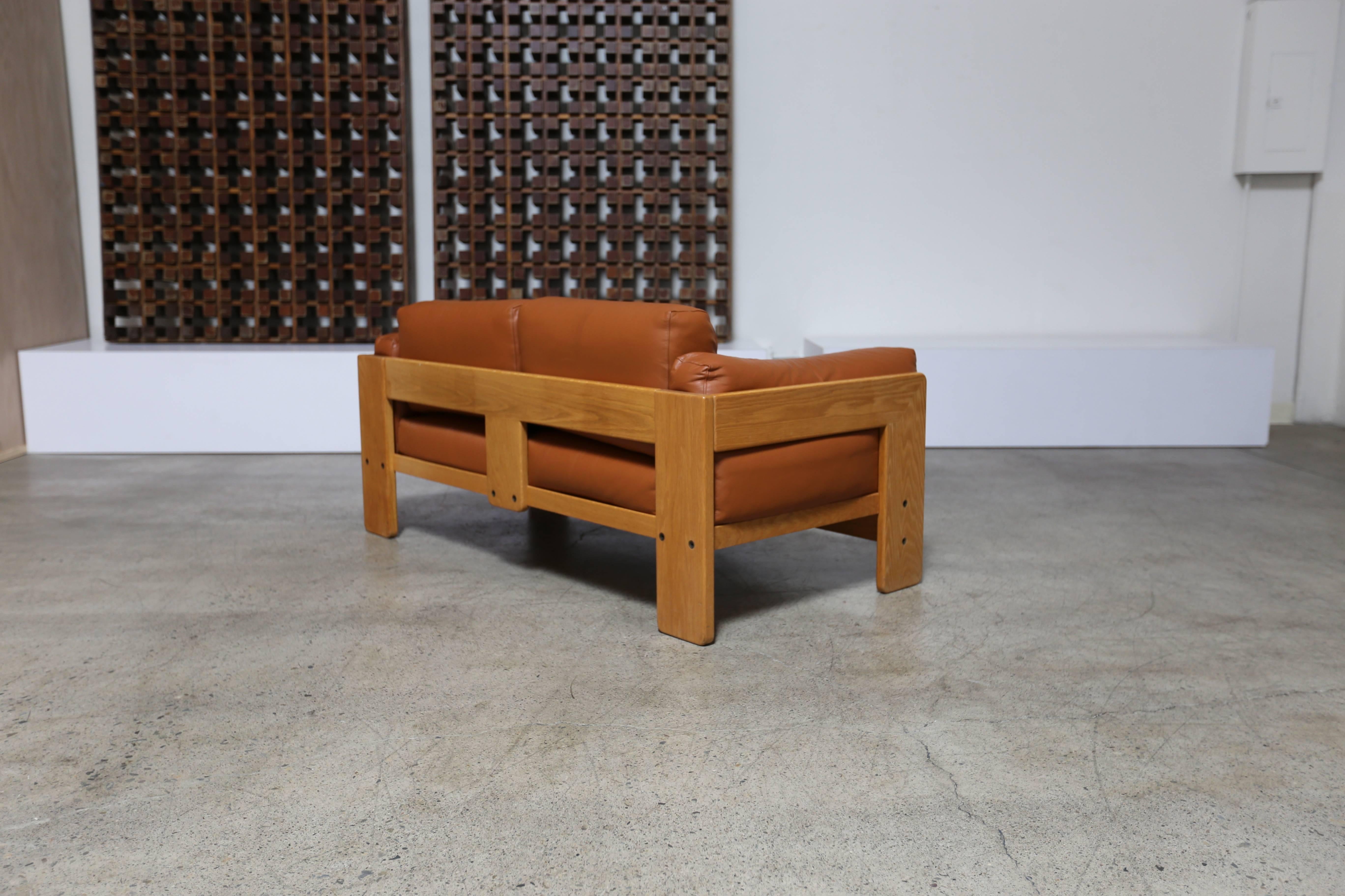 20th Century Leather Settee by Tobia Scarpa