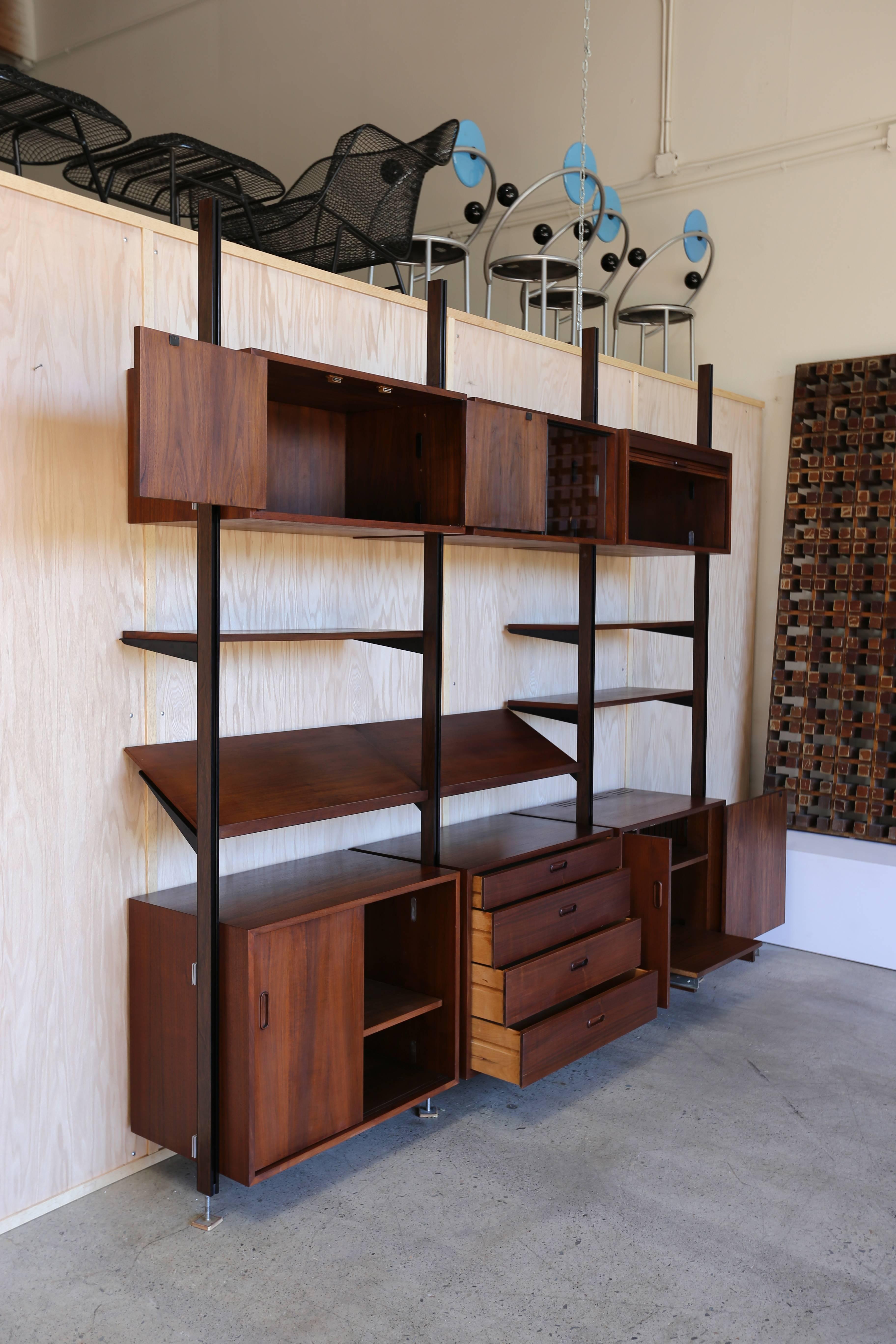 Wall Unit by George Nelson for OMNI In Good Condition In Costa Mesa, CA