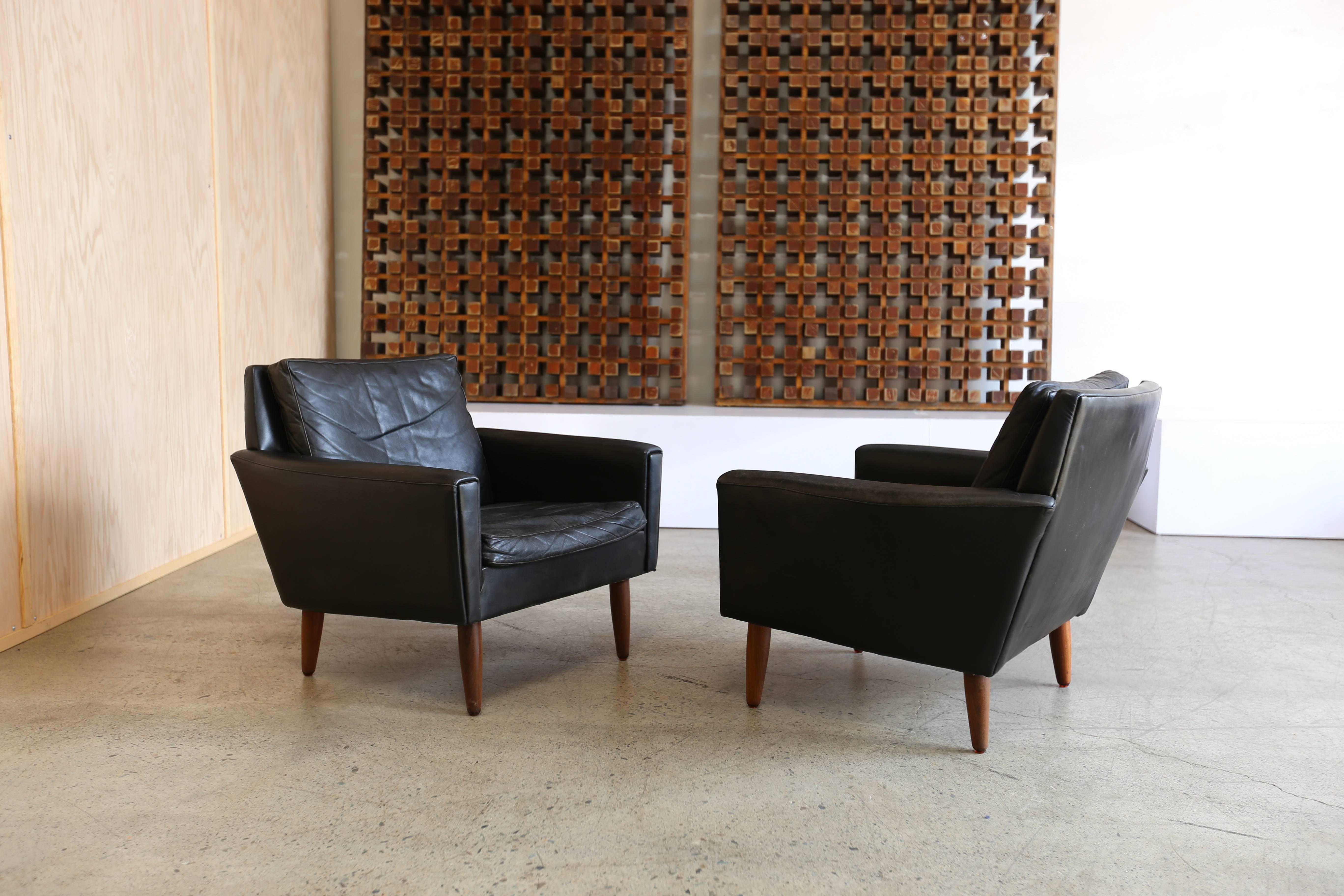 Danish Pair of Lounge Chairs by Georg Thams for Vejen Polstermøbelf