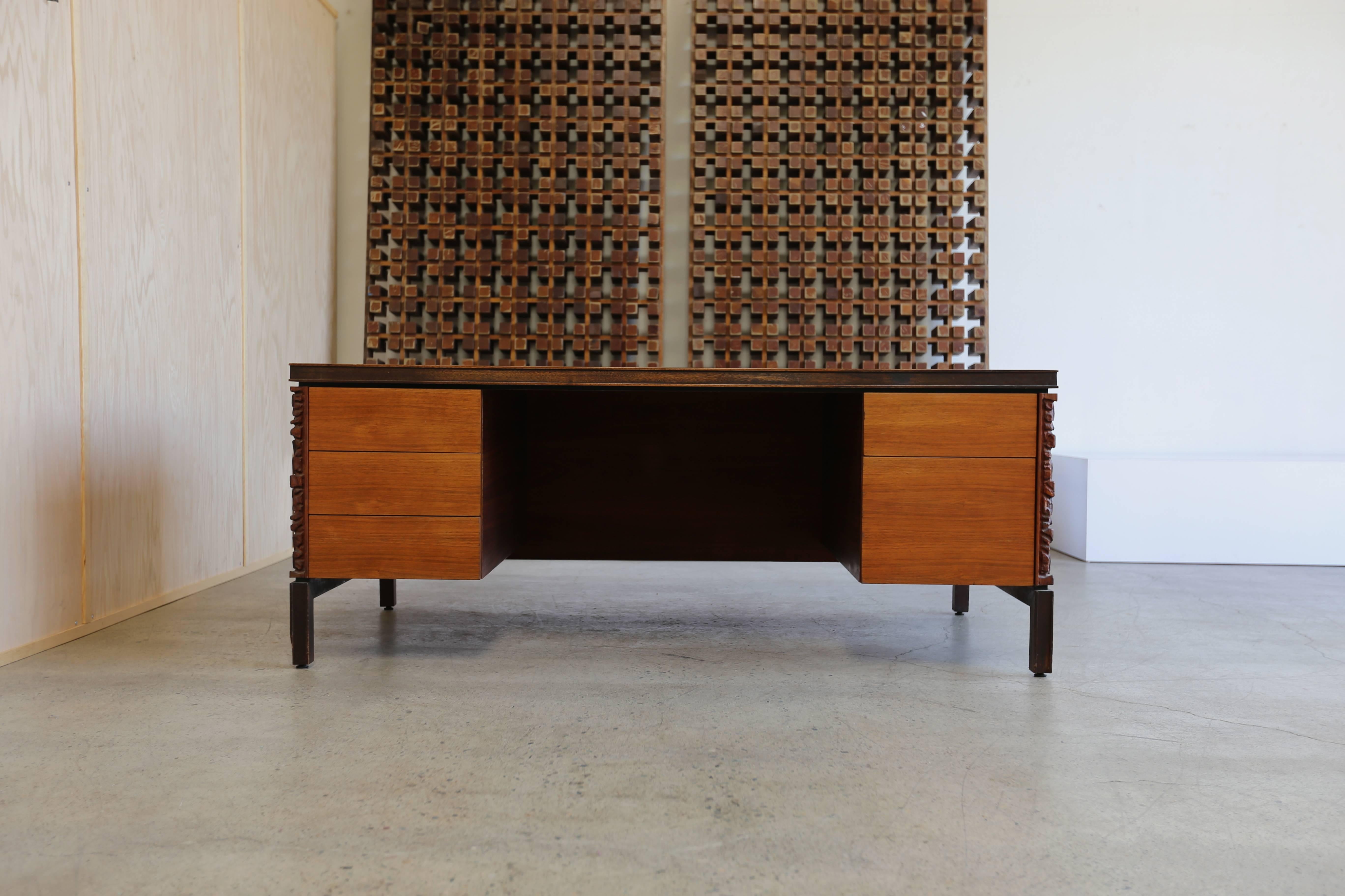 Mid-Century Modern Walnut and Panelcarve Desk by Murray Feldman for A. E. Furniture