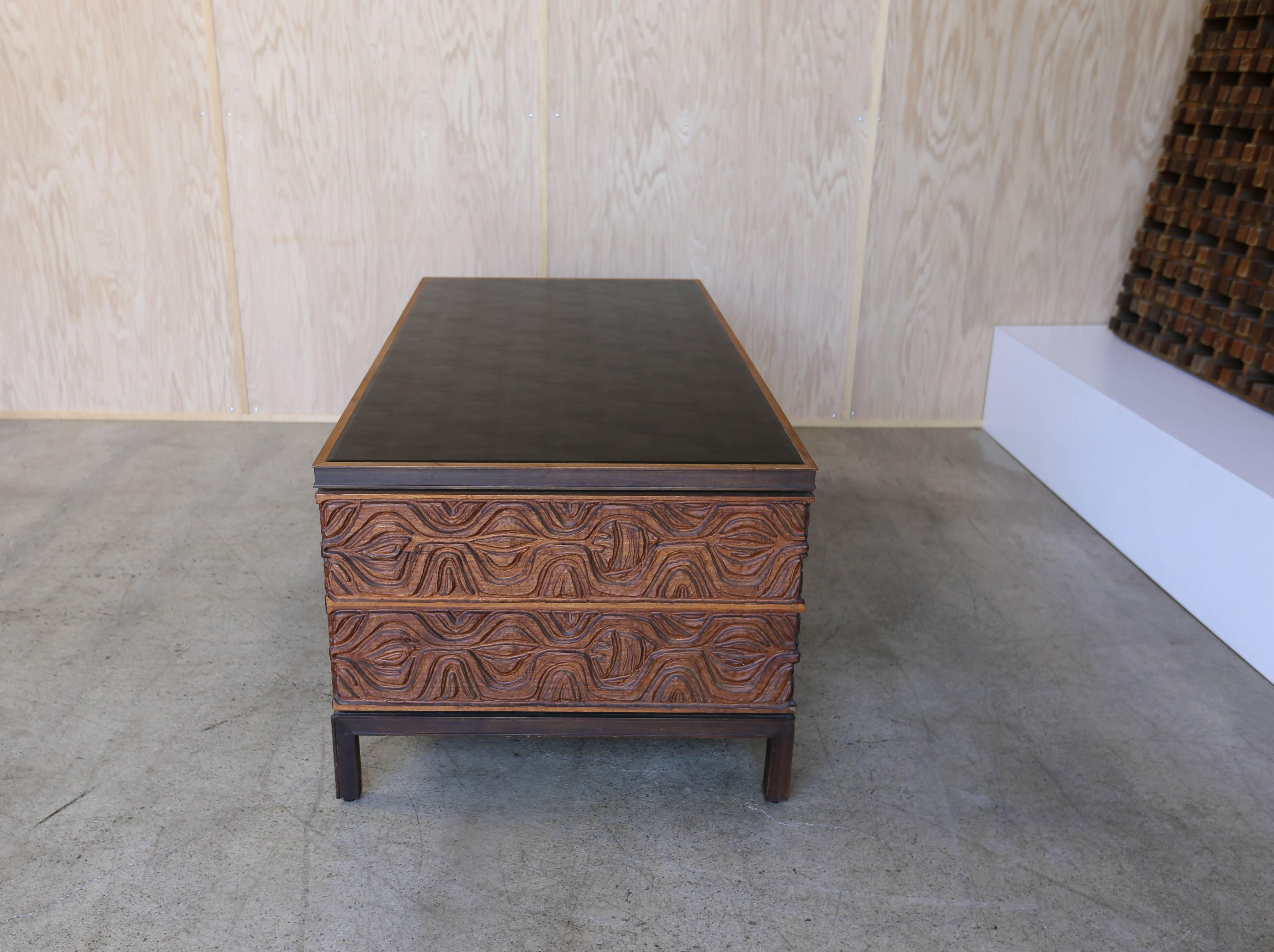 Walnut and Panelcarve Desk by Murray Feldman for A. E. Furniture In Good Condition In Costa Mesa, CA