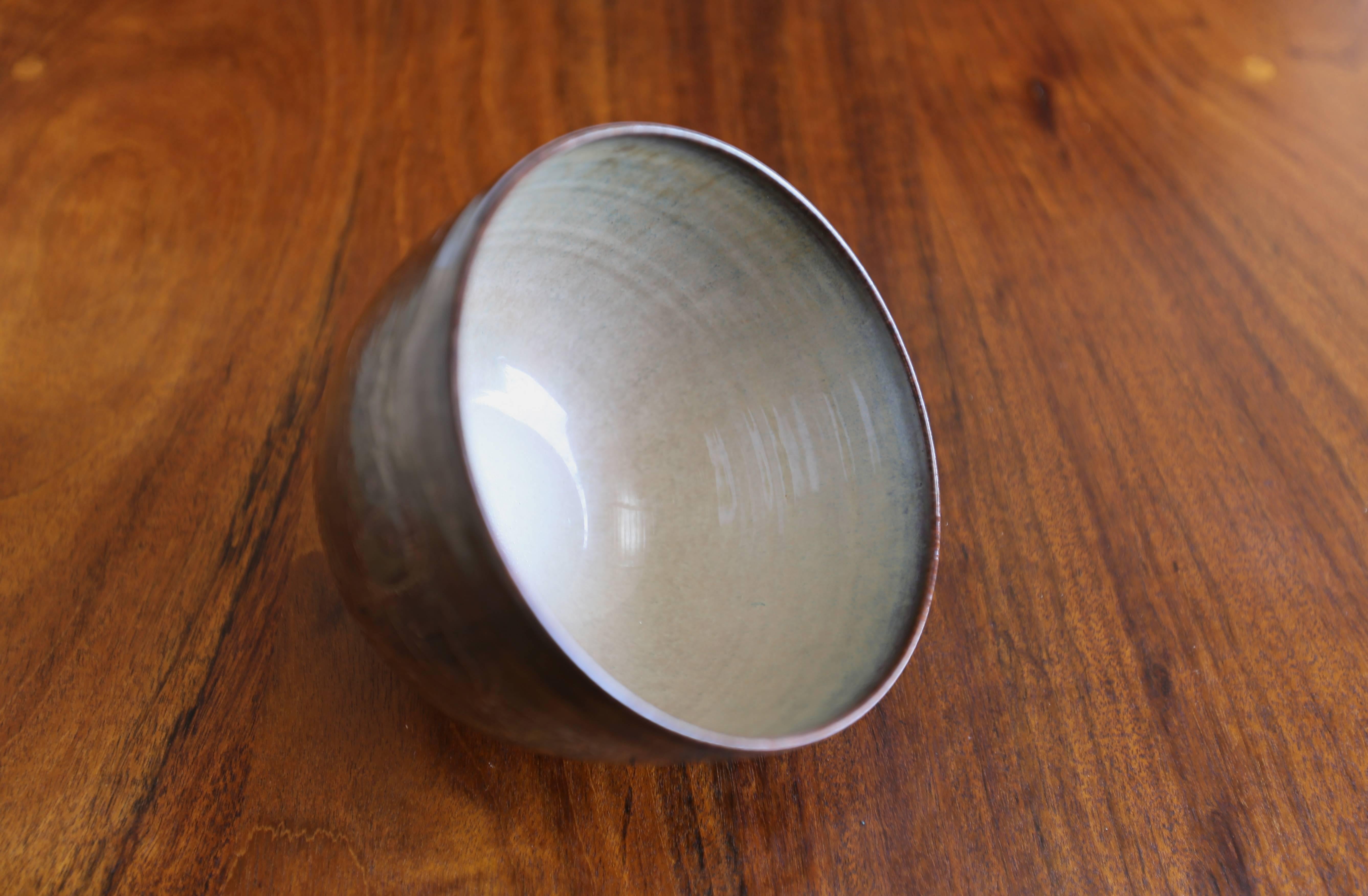 Ceramic pottery bowl by Edwin and Mary Scheier.