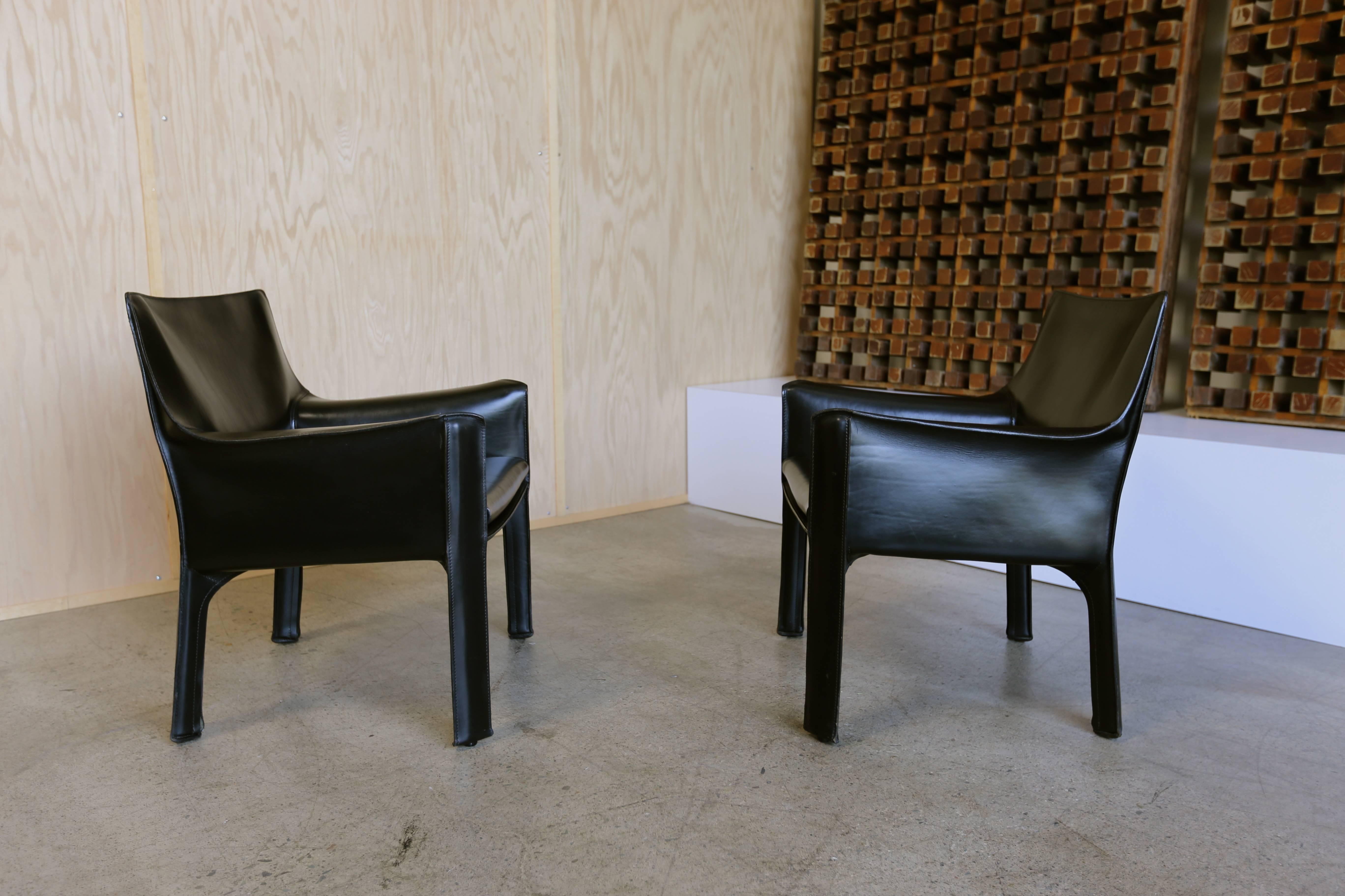 Mid-Century Modern Pair of Cab Lounge Chairs by Mario Bellini for Cassina