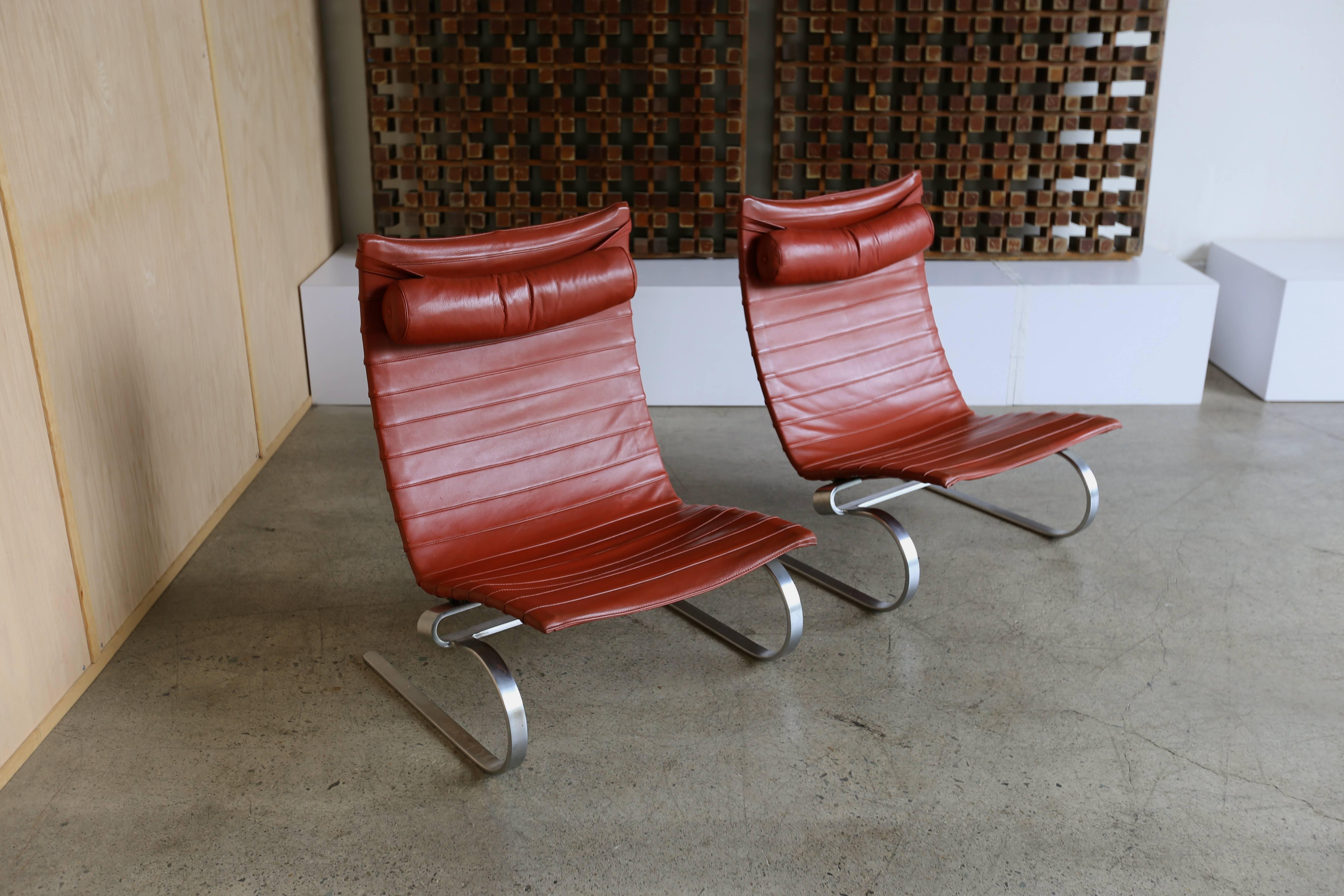 20th Century Pair of Poul Kjaerholm Pk20 Lounge Chairs