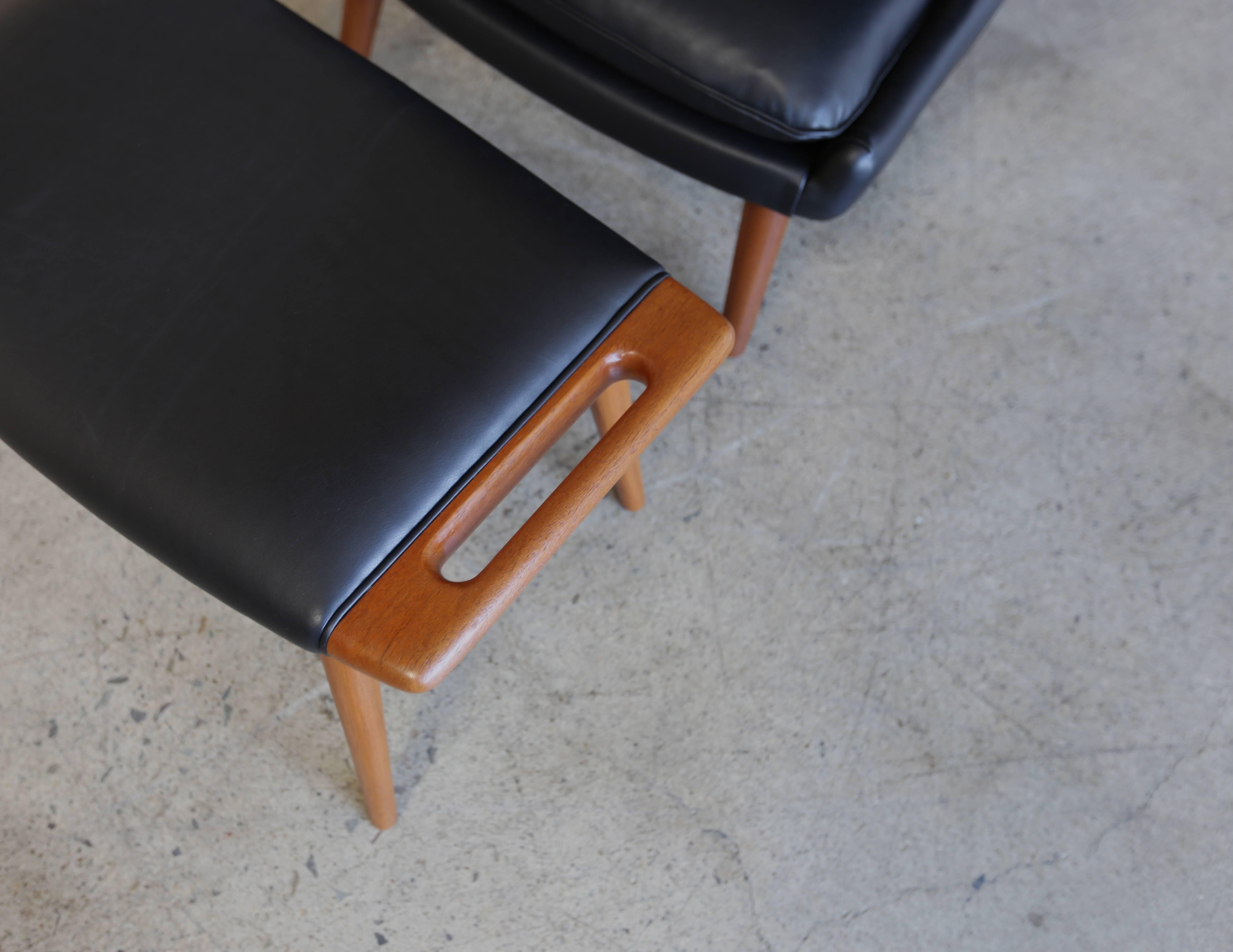 Black Leather Papa Bear Chair and Ottoman by Hans J. Wegner 2