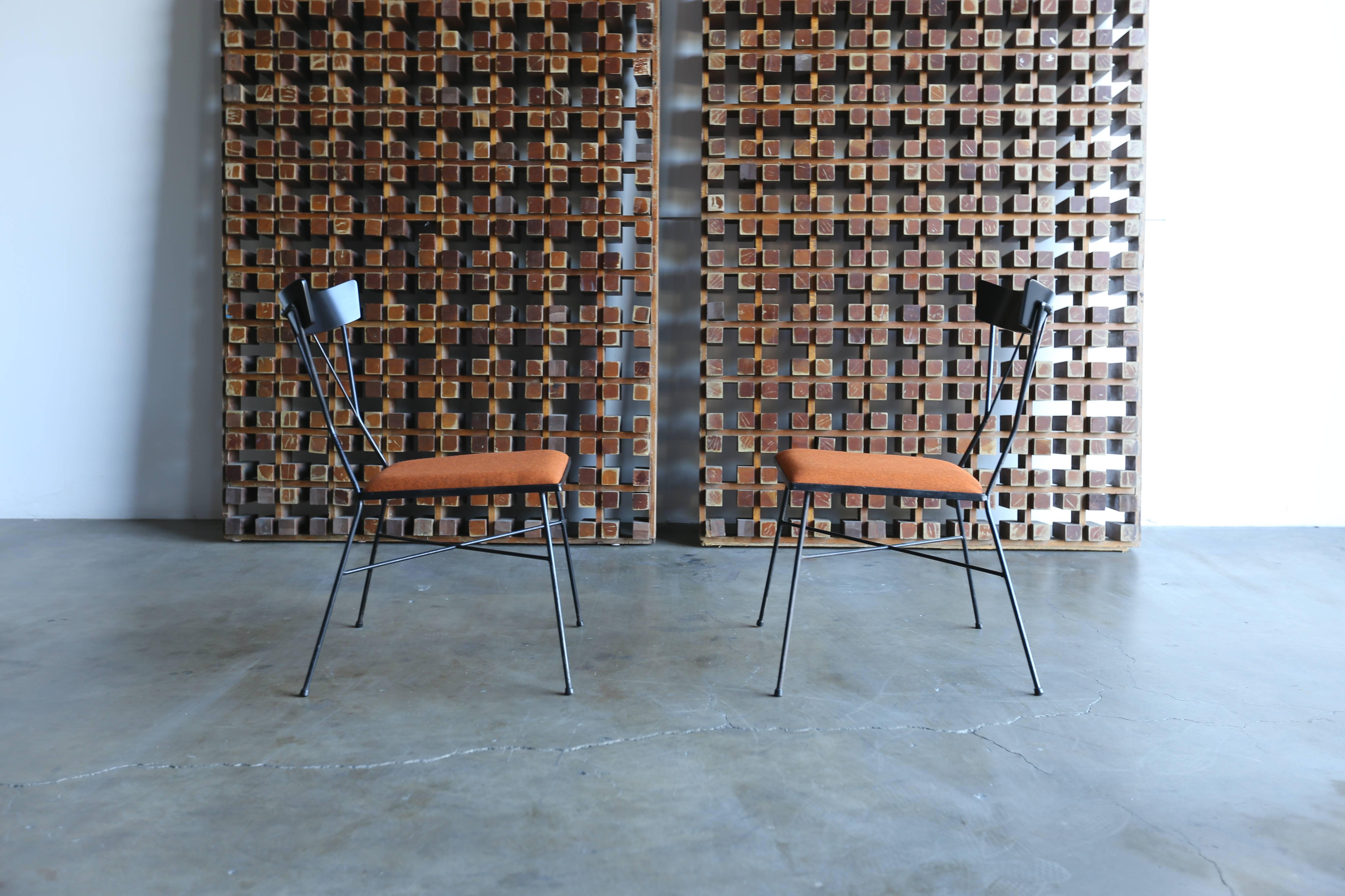 Pair of Group 76 chairs by Paul McCobb for Arbuck, circa 1953.