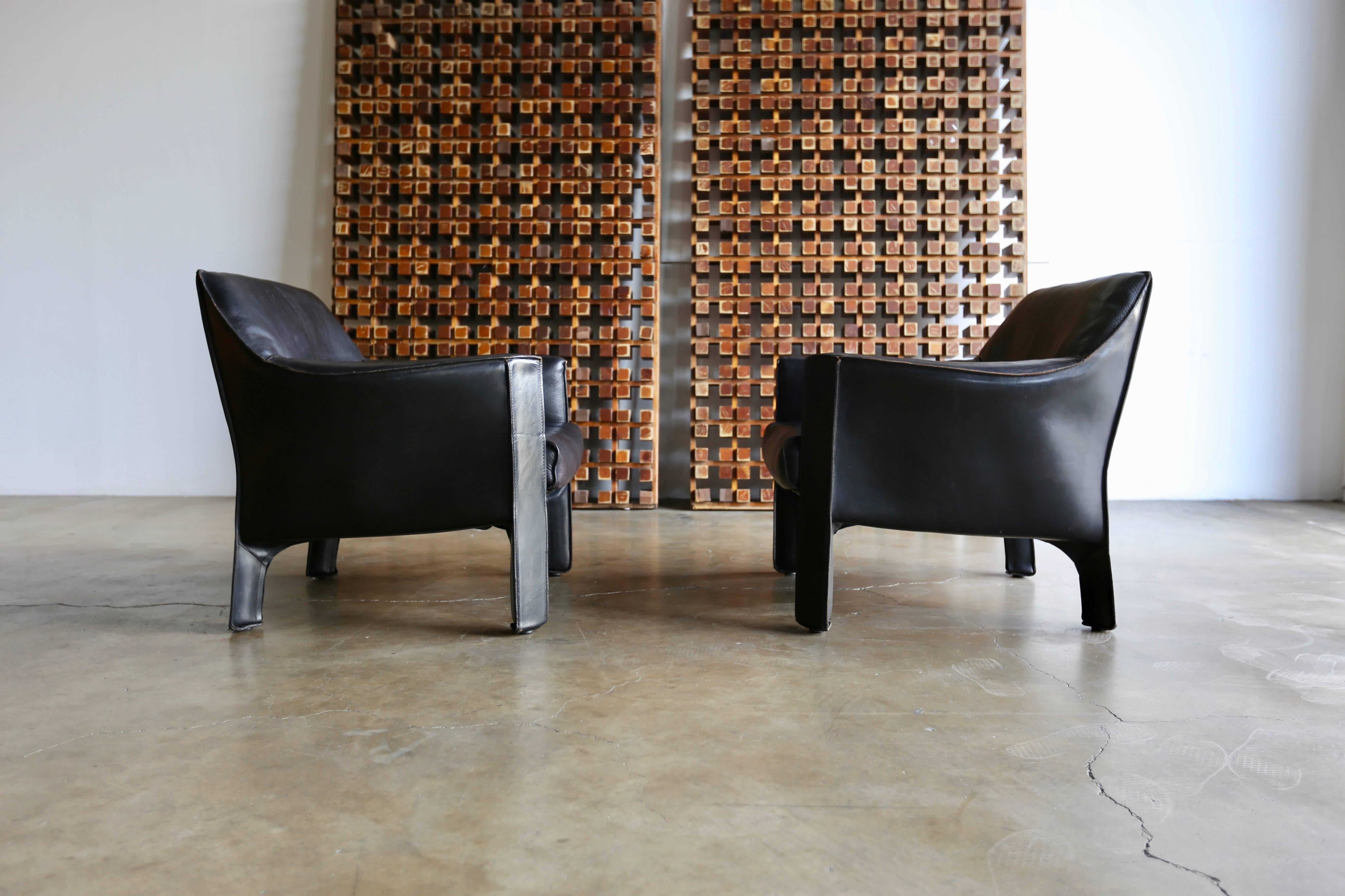 Pair of Large CAB Lounge Chairs by Mario Bellini for Cassina 1