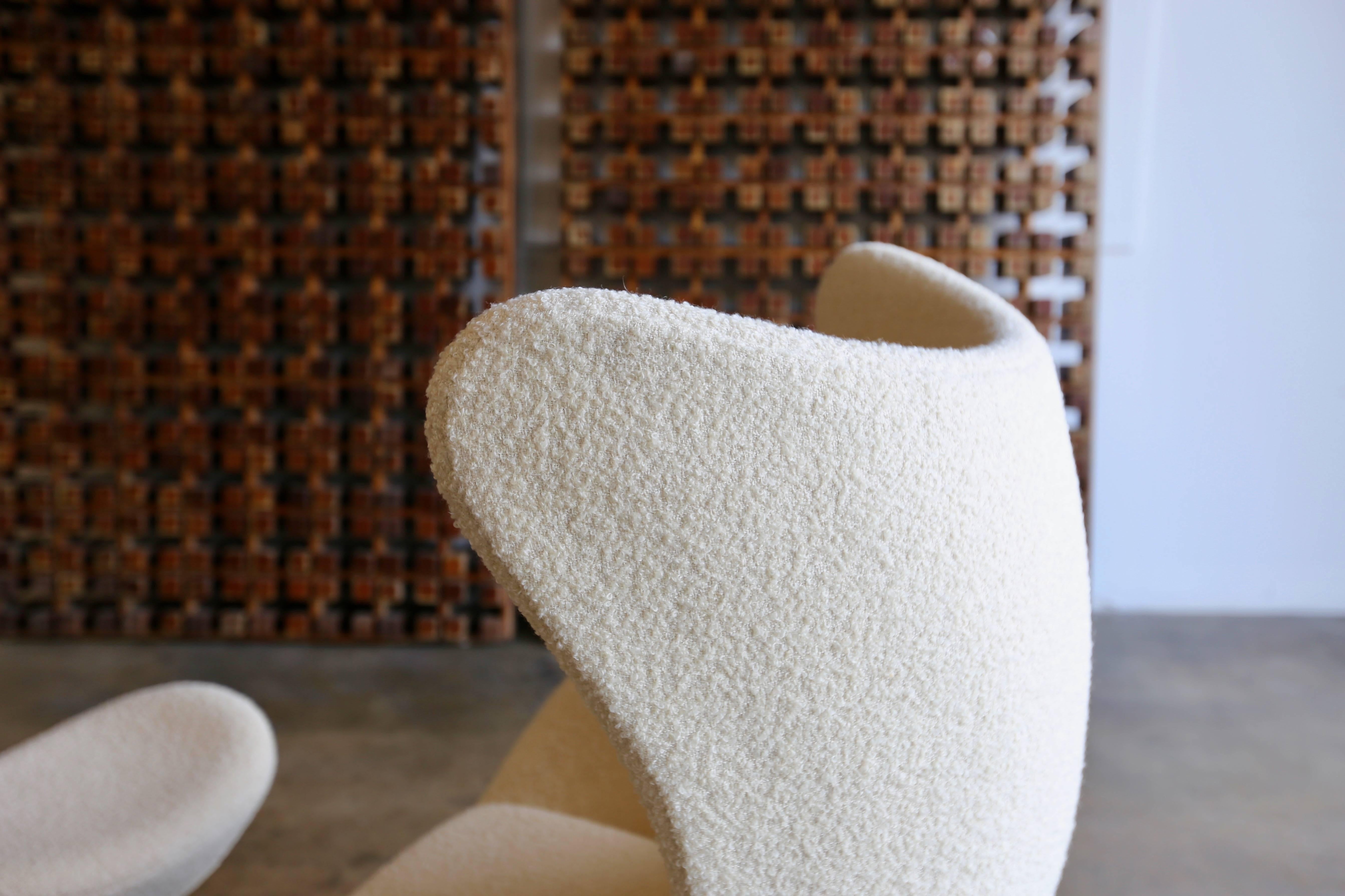 Danish Egg Chair and Ottoman by Arne Jacobsen for Fritz Hansen
