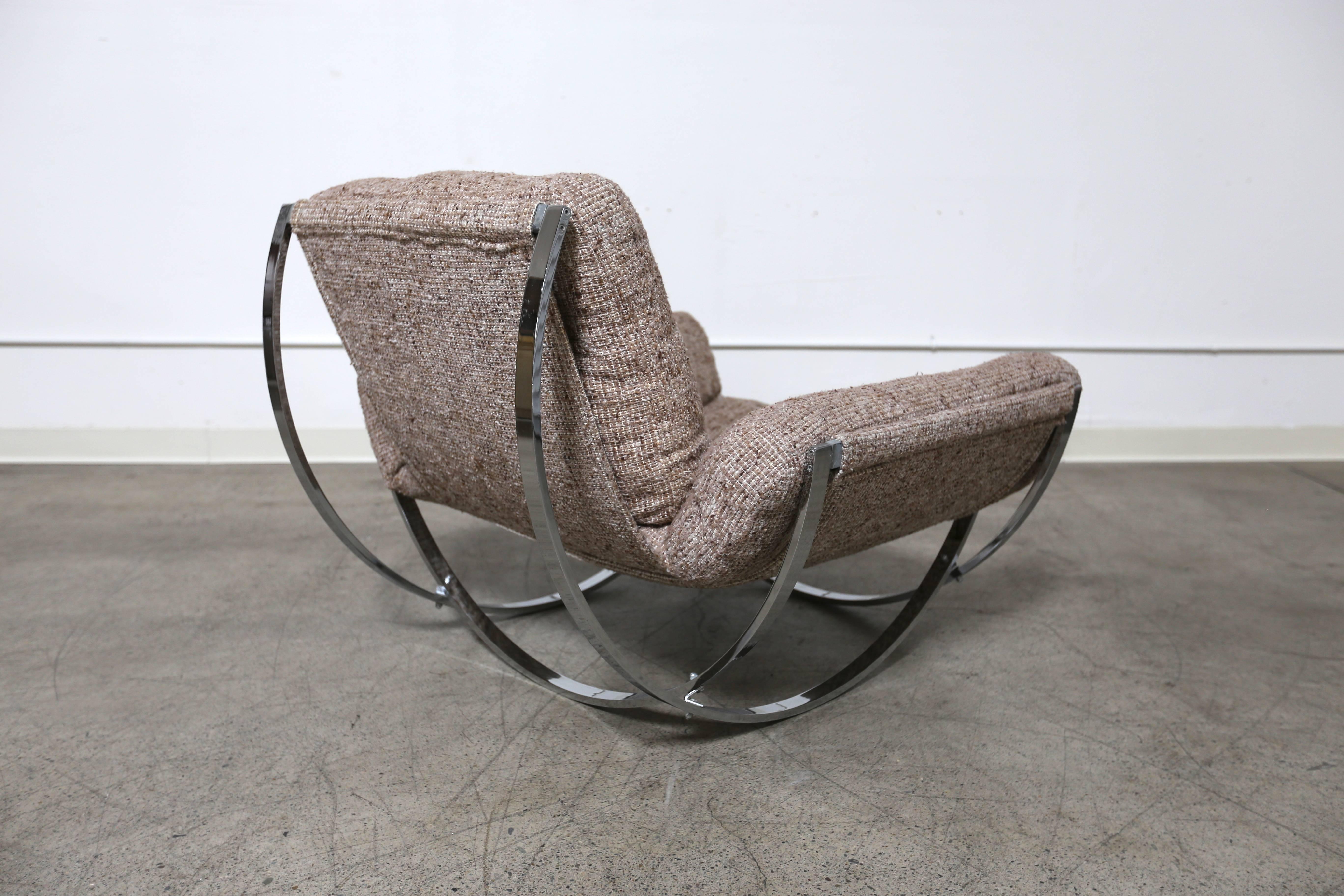 Mid-Century Modern Sculptural Lounge Chair and Ottoman