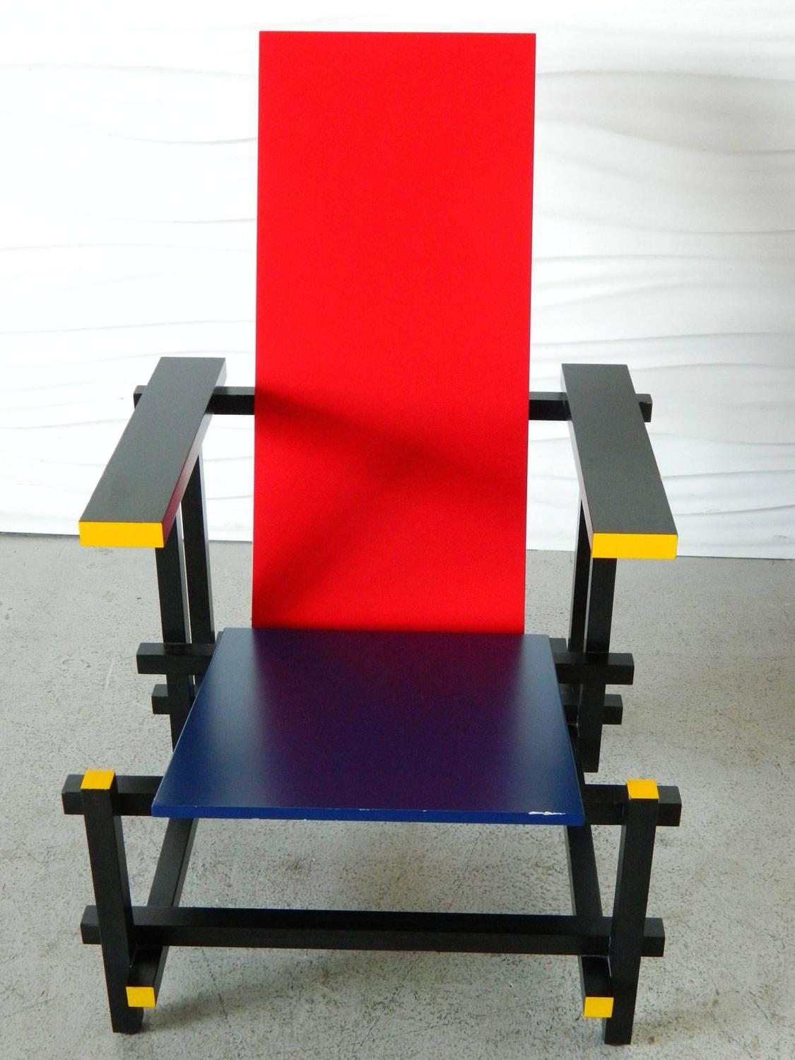 Red and Blue Chair by Gerrit Thomas Rietveld For Sale at 1stdibs