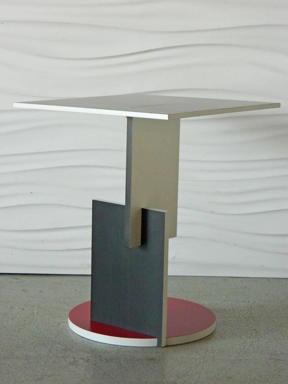 The Schroeder table was originally designed by Gerrit Thomas Rietveld in 1922-1923. This re-edition table was manufactured in Italy by Cassina.