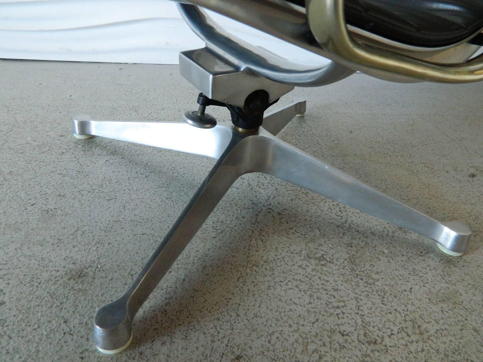 Charles Eames Aluminum Group Lounger and Ottoman 2