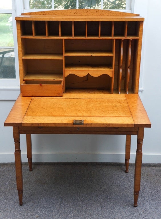 Birdseye Maple Drop Front Desk, C. 1860 In Excellent Condition In Sheffield, MA