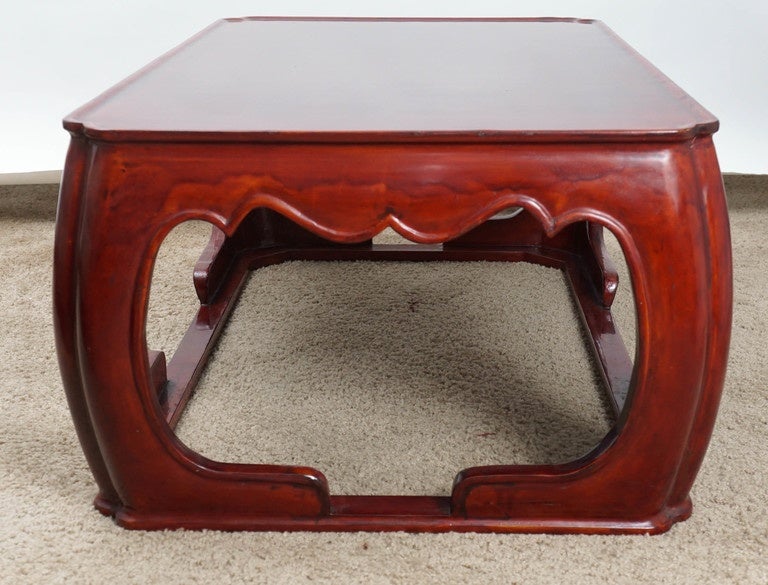 Lacquered Coffee Table in the Chinese Style, Late 20th Century 1