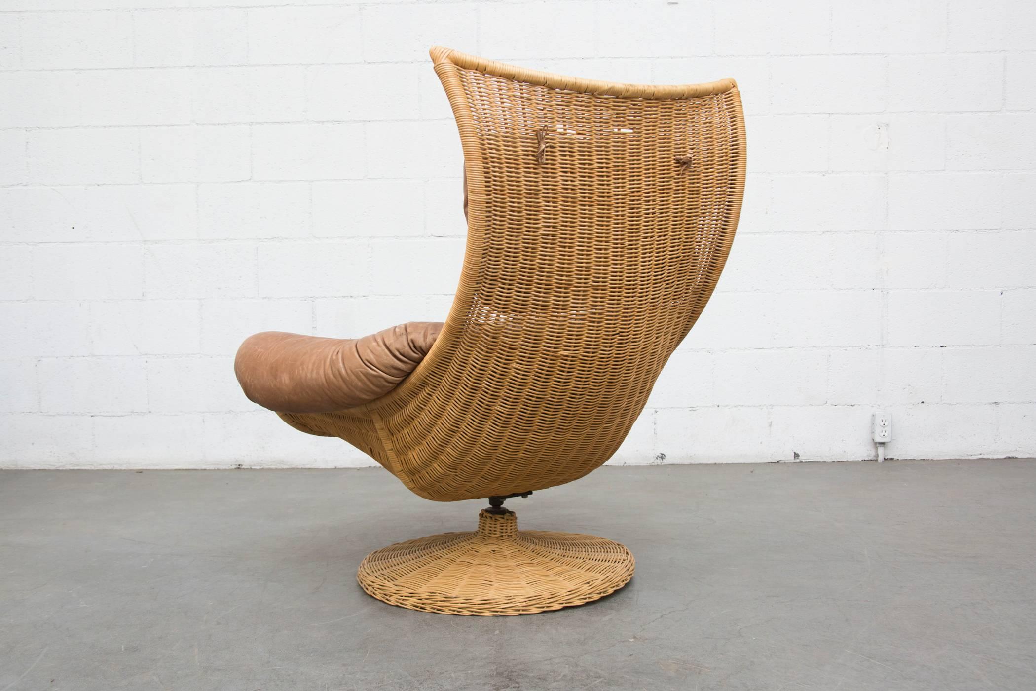 Mid-Century Modern Gerard Van Den Berg Leather and Rattan Swivel Lounge Chair for Montis