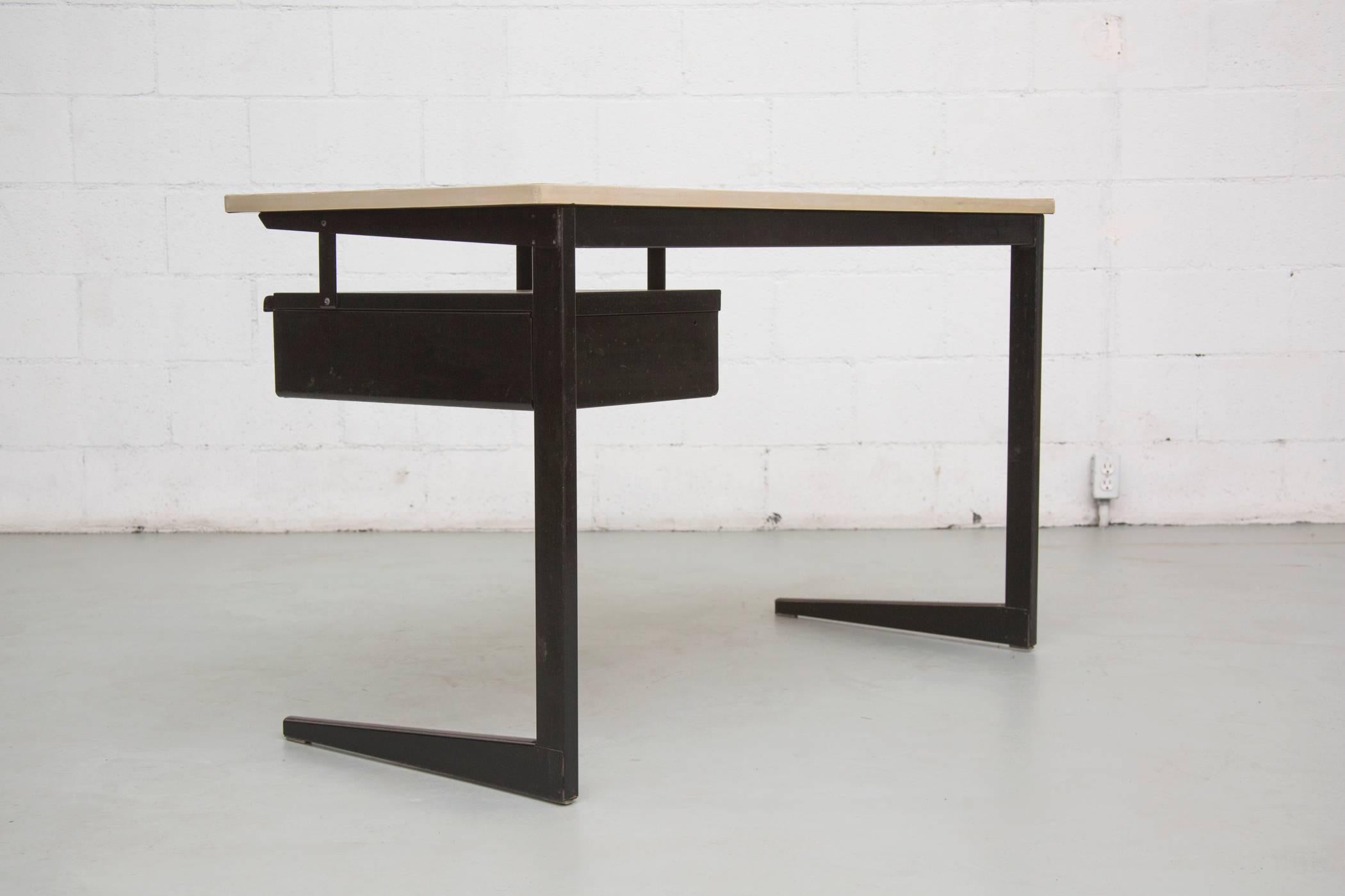 teacher desks for sale