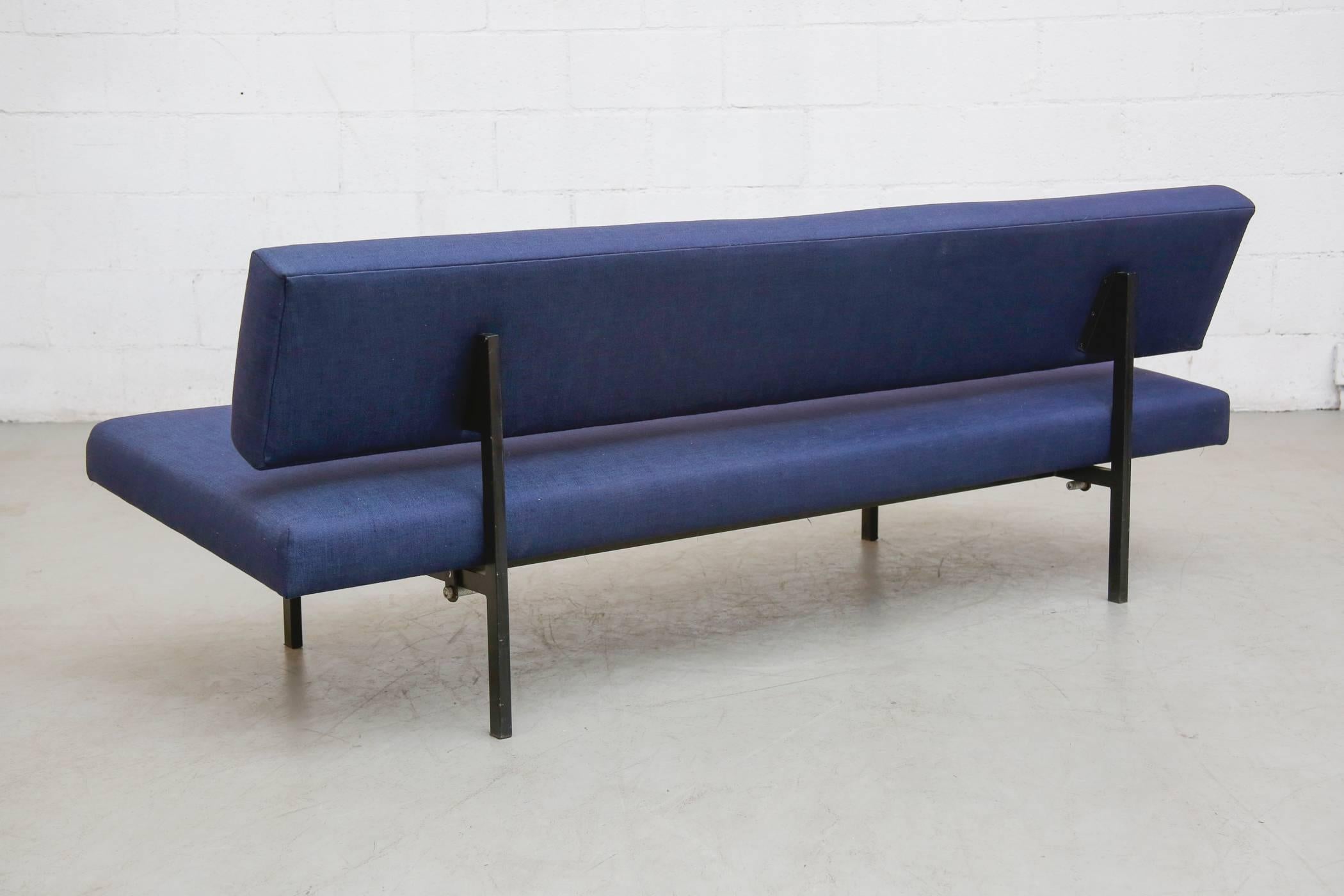 Martin Visser Streamline Sleeper Sofa In Good Condition In Los Angeles, CA