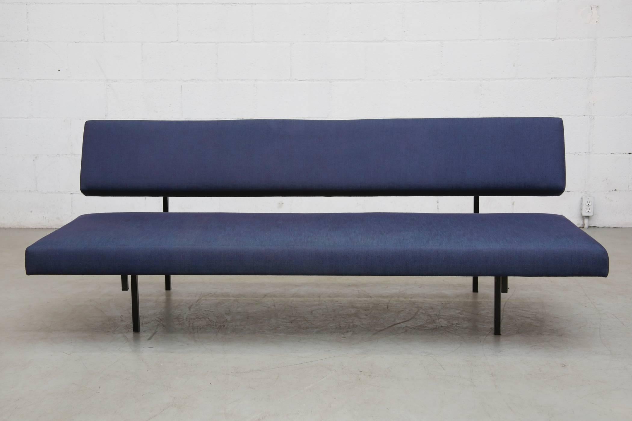 Mid-20th Century Martin Visser Streamline Sleeper Sofa