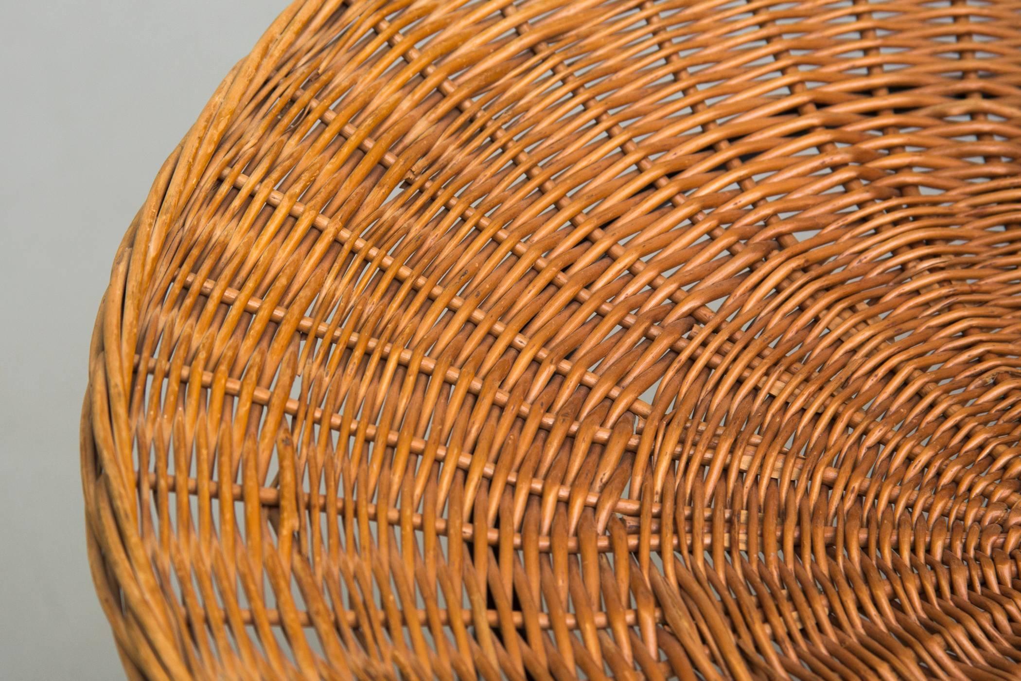 Woven Rattan Basket Side Table In Good Condition In Los Angeles, CA