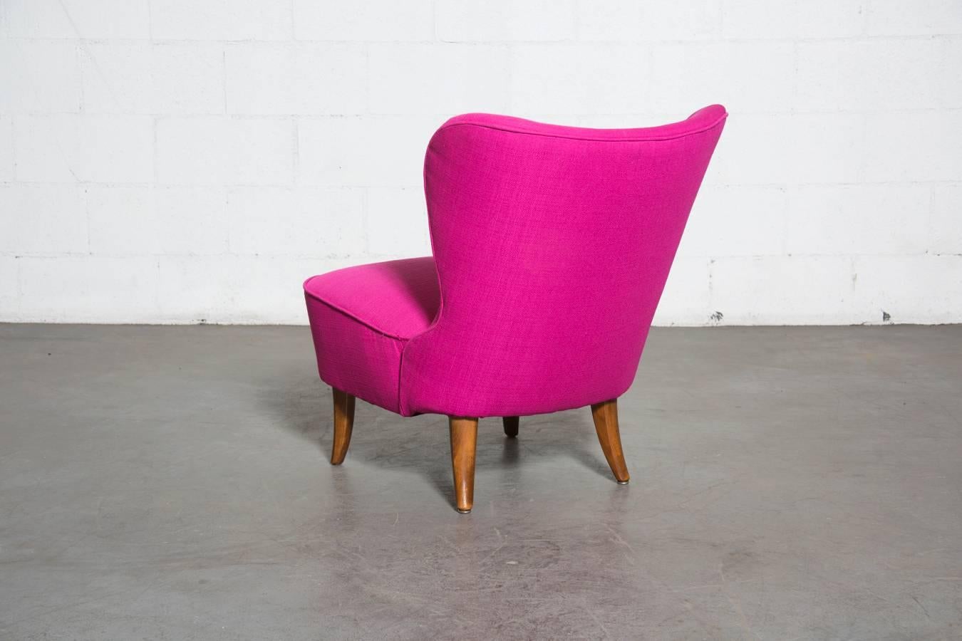 Dutch Fuchsia Theo Ruth Armless Lounge Chair