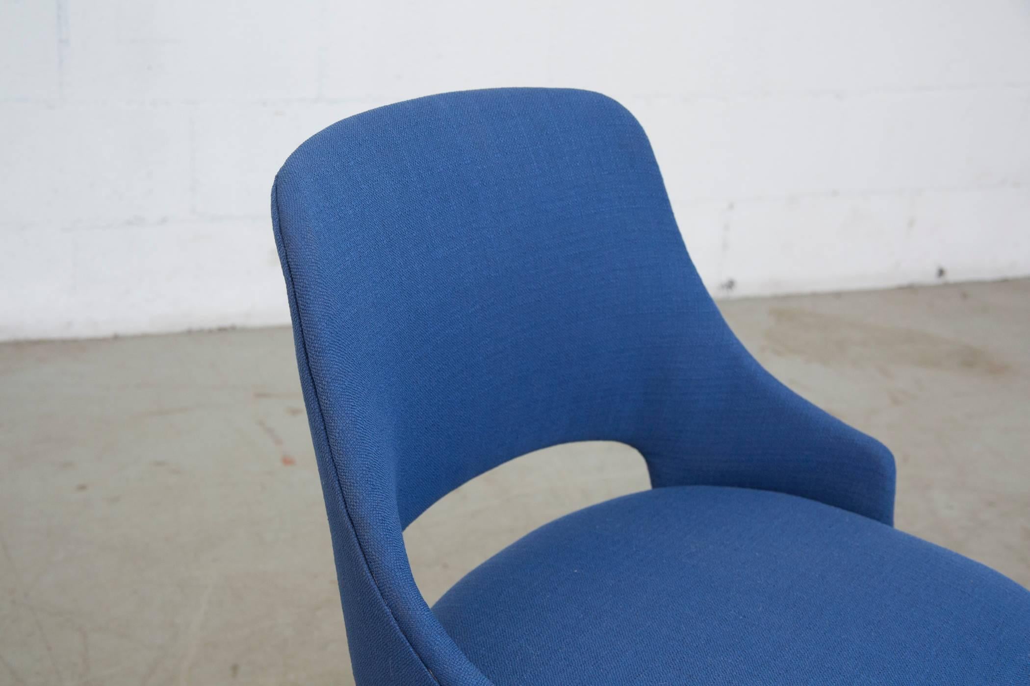 Mid-20th Century Set of Four Pastoe FM 32 Chairs in Royal Blue
