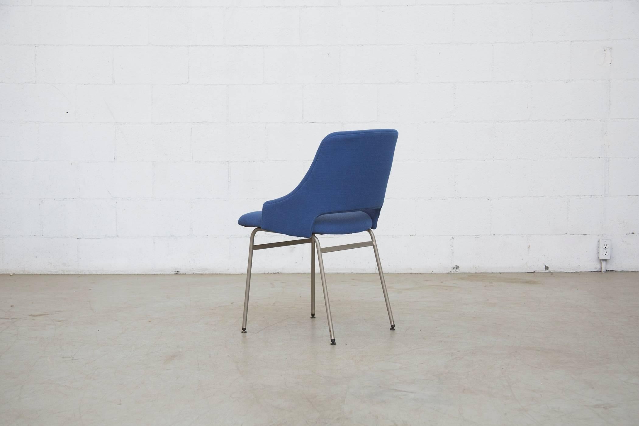 Dutch Set of Four Pastoe FM 32 Chairs in Royal Blue