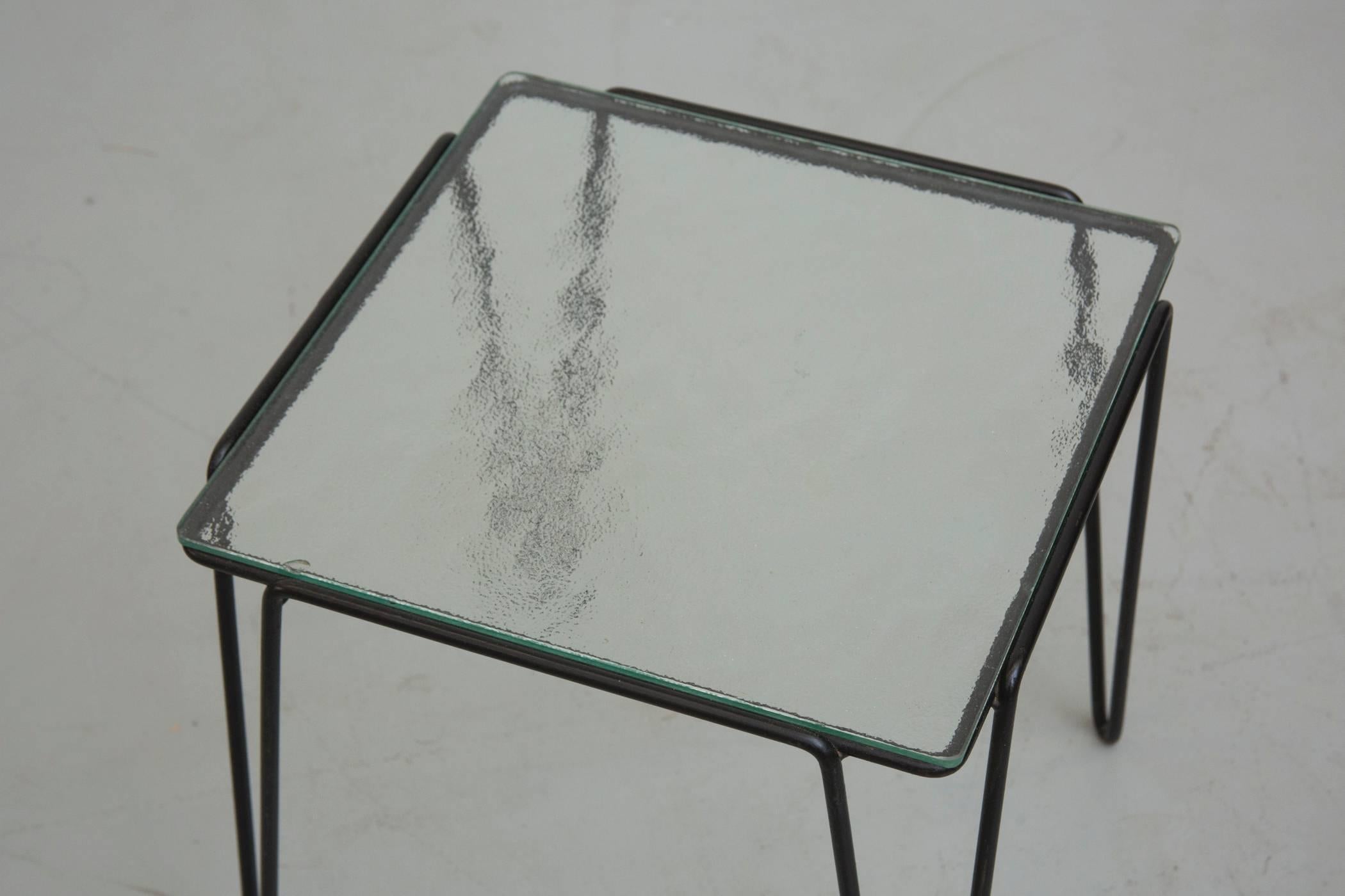 Mid-Century Modern A. Bueno de Mesquita for Spurs Glass and Metal Side Table