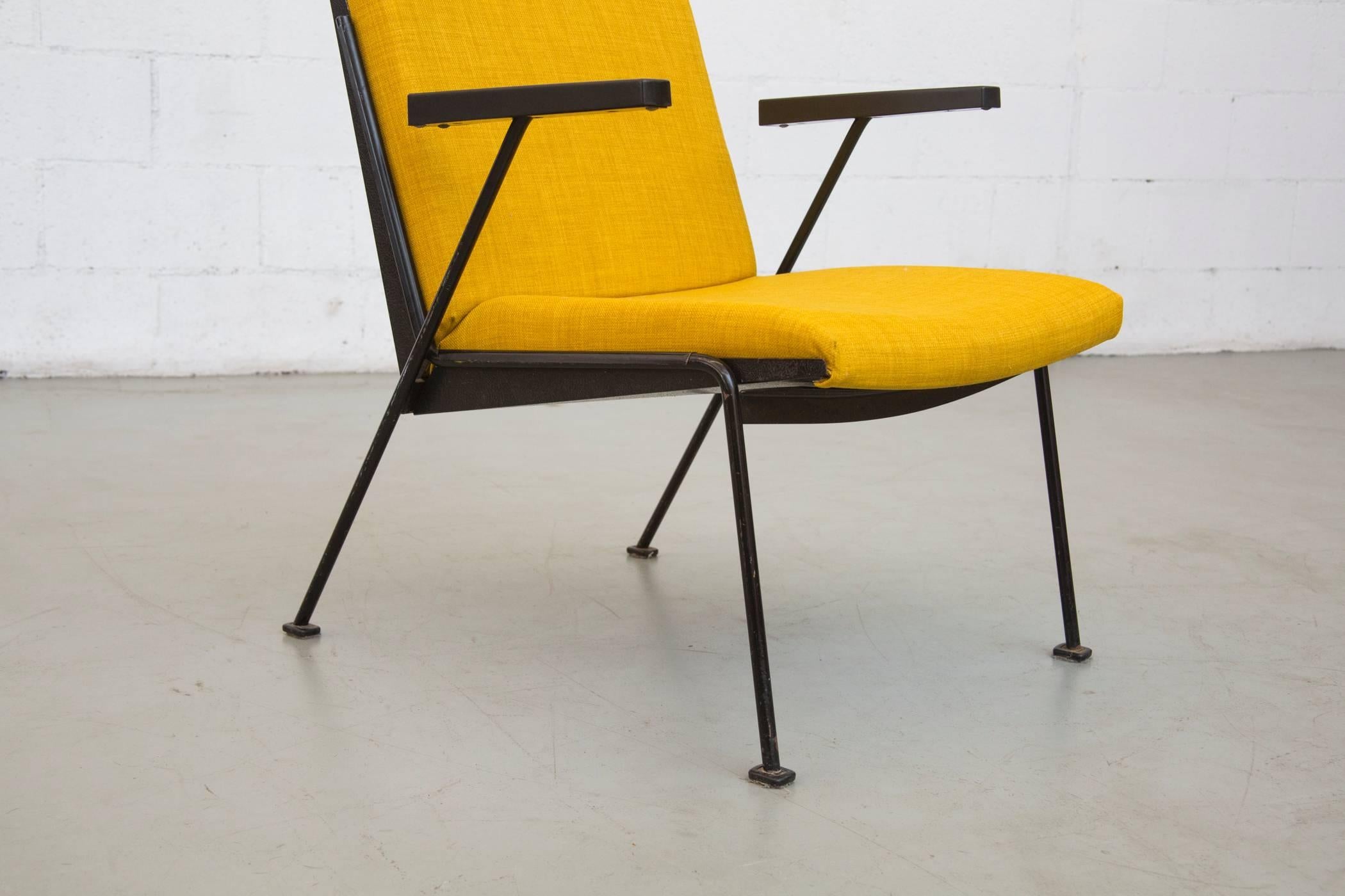 Ahrend de Cirkel Oase Lounge Chair by Wim Rietveld 1