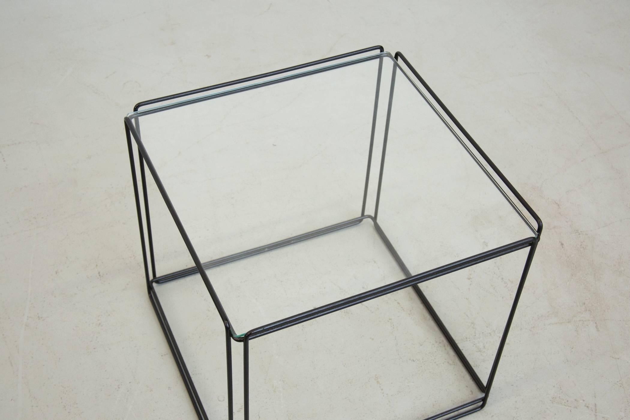 Pair of Max Sauze Wire Cube Nesting Tables In Good Condition In Los Angeles, CA