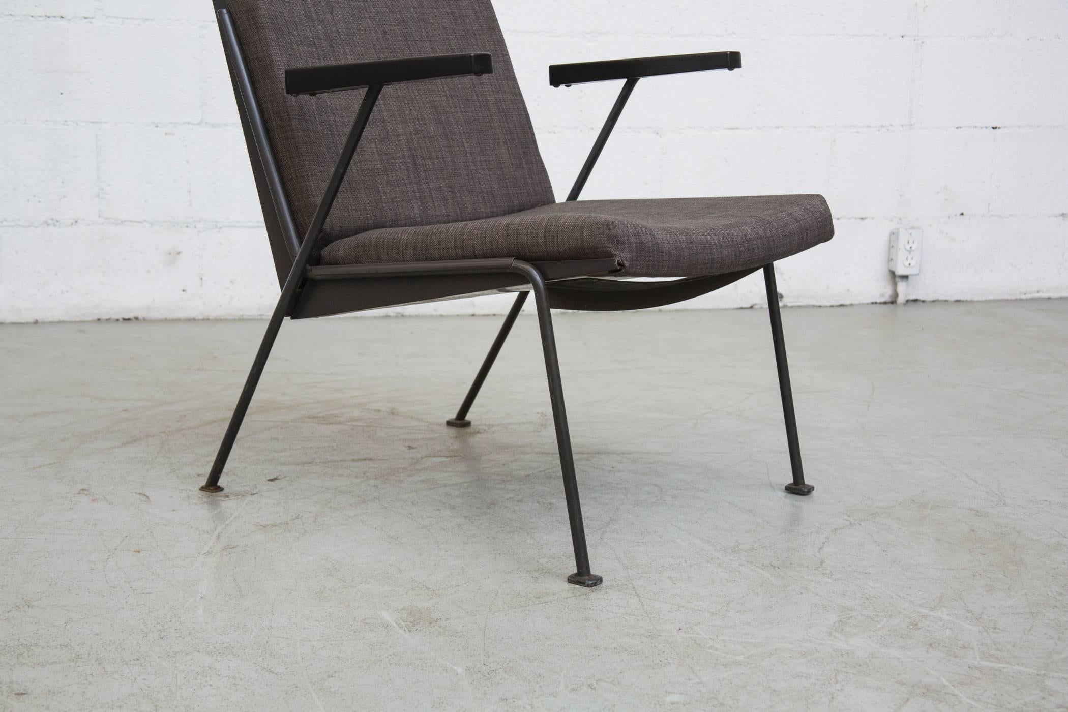 Bakelite Ahrend de Cirkel Oase Lounge Chair by Wim Reitveld