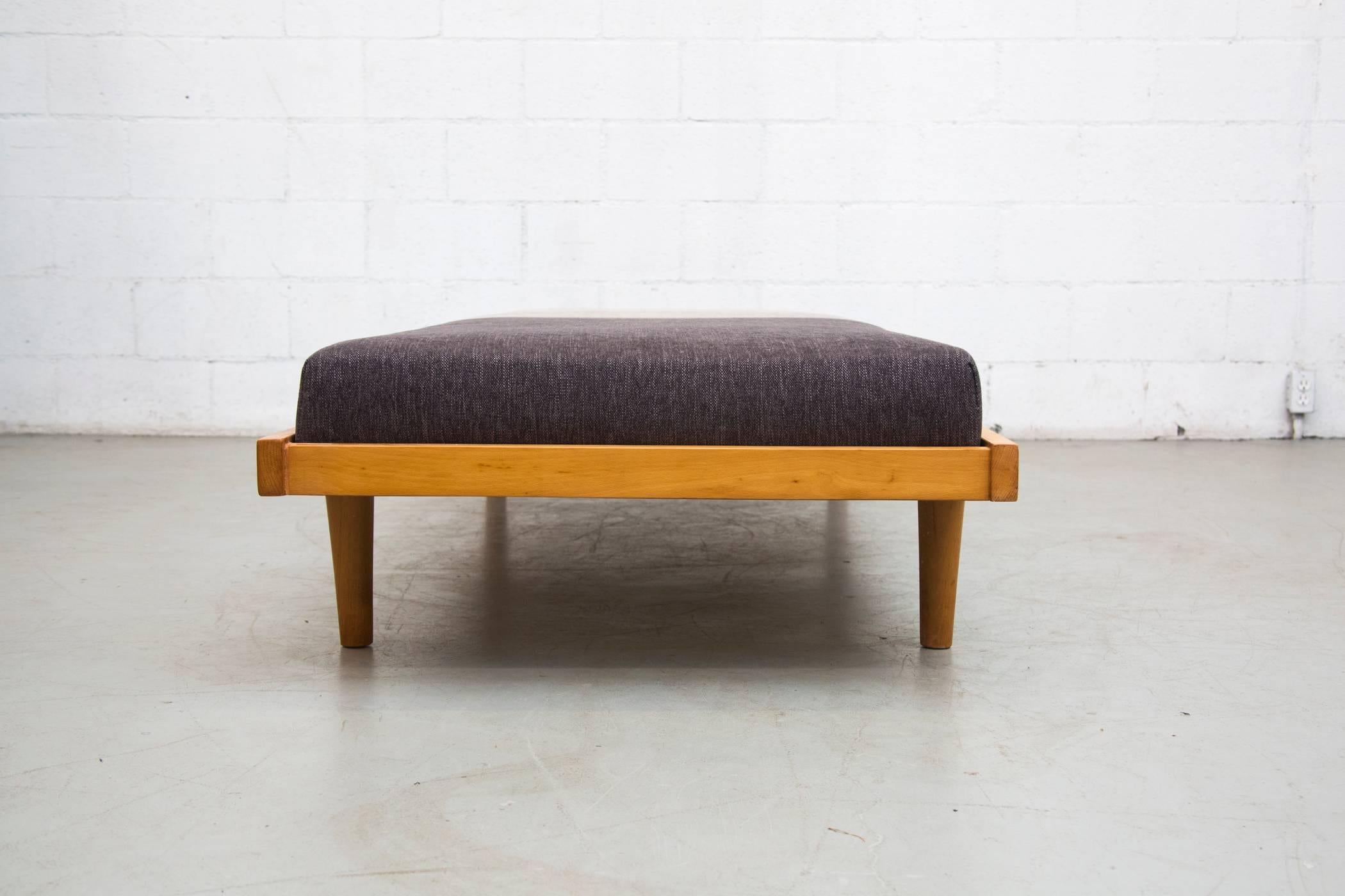 daybed charlotte perriand