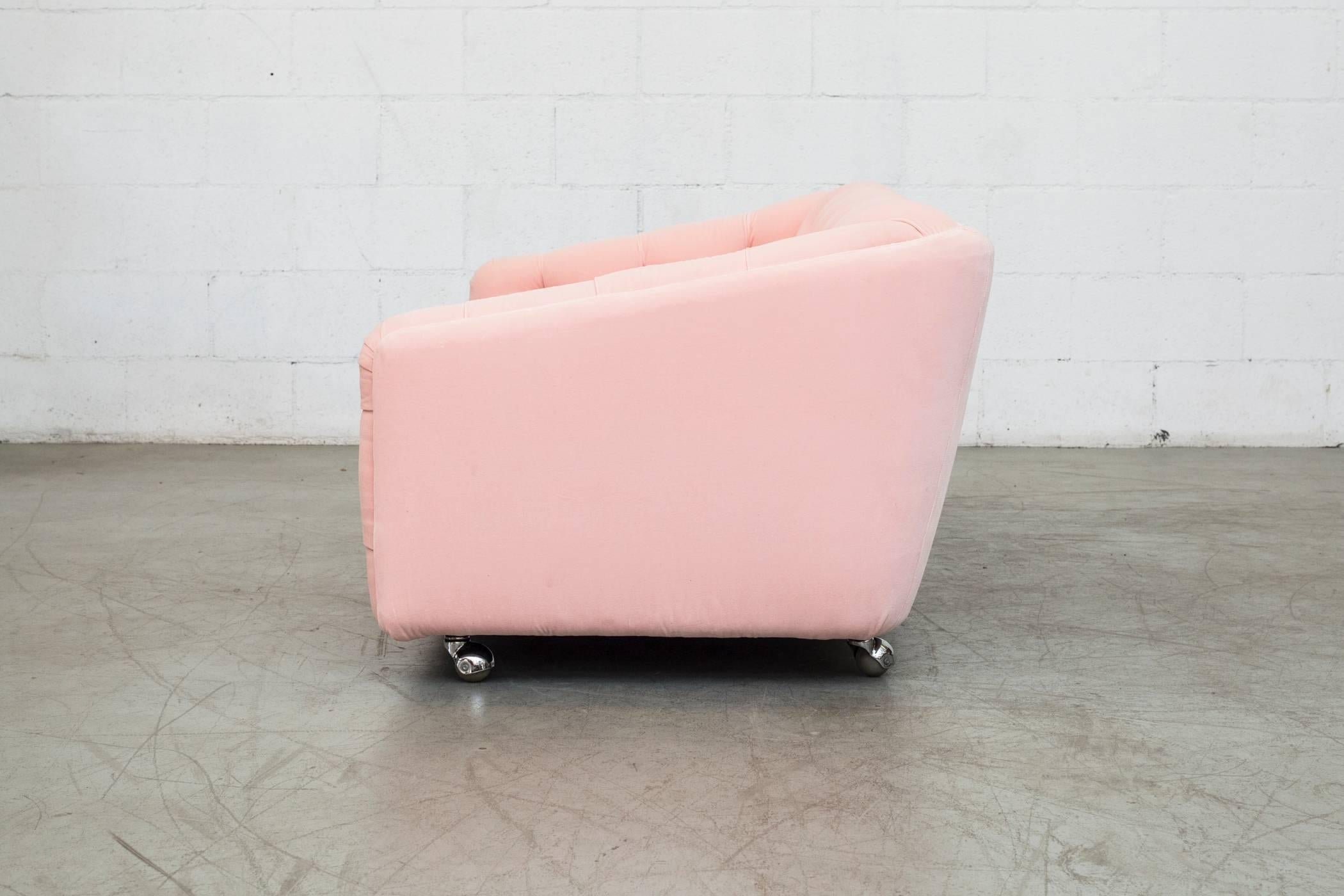 Mid-Century Modern Pink Artifort Upholstered Loveseat