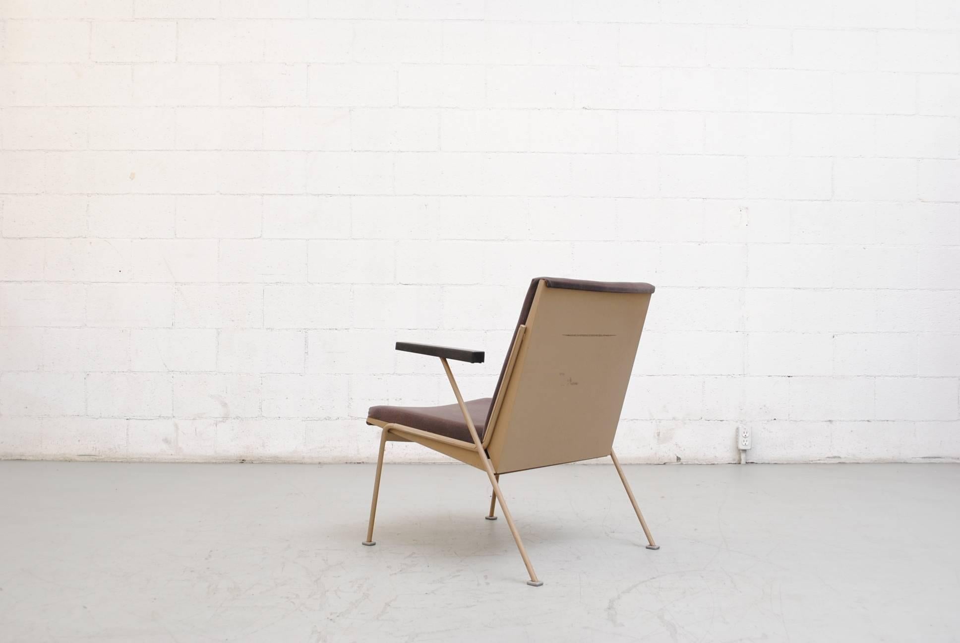 Dutch Ahrend de Cirkel Oase Lounge Chair by Wim. Rietveld