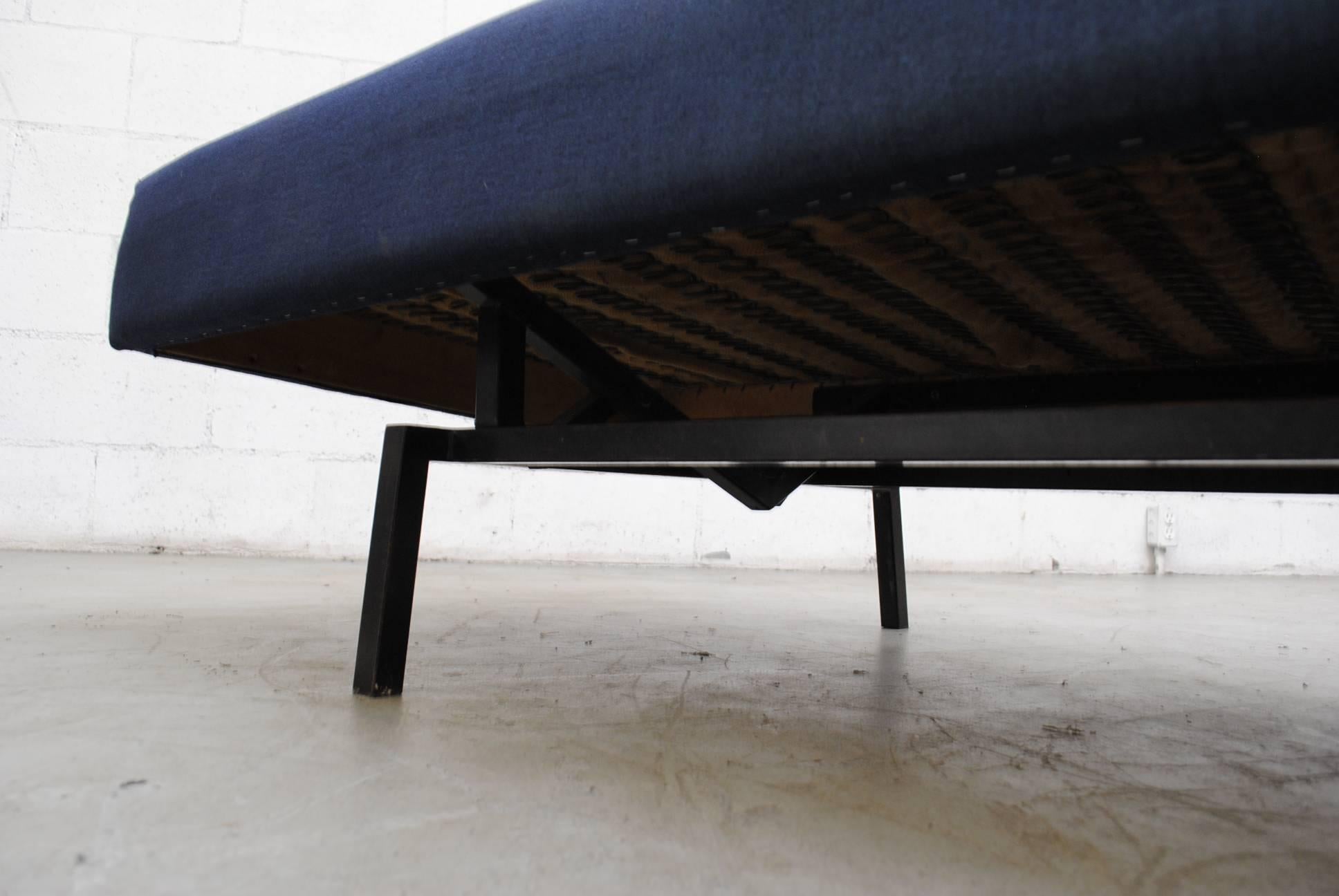 Metal Martin Visser Streamline Sleeper Sofa