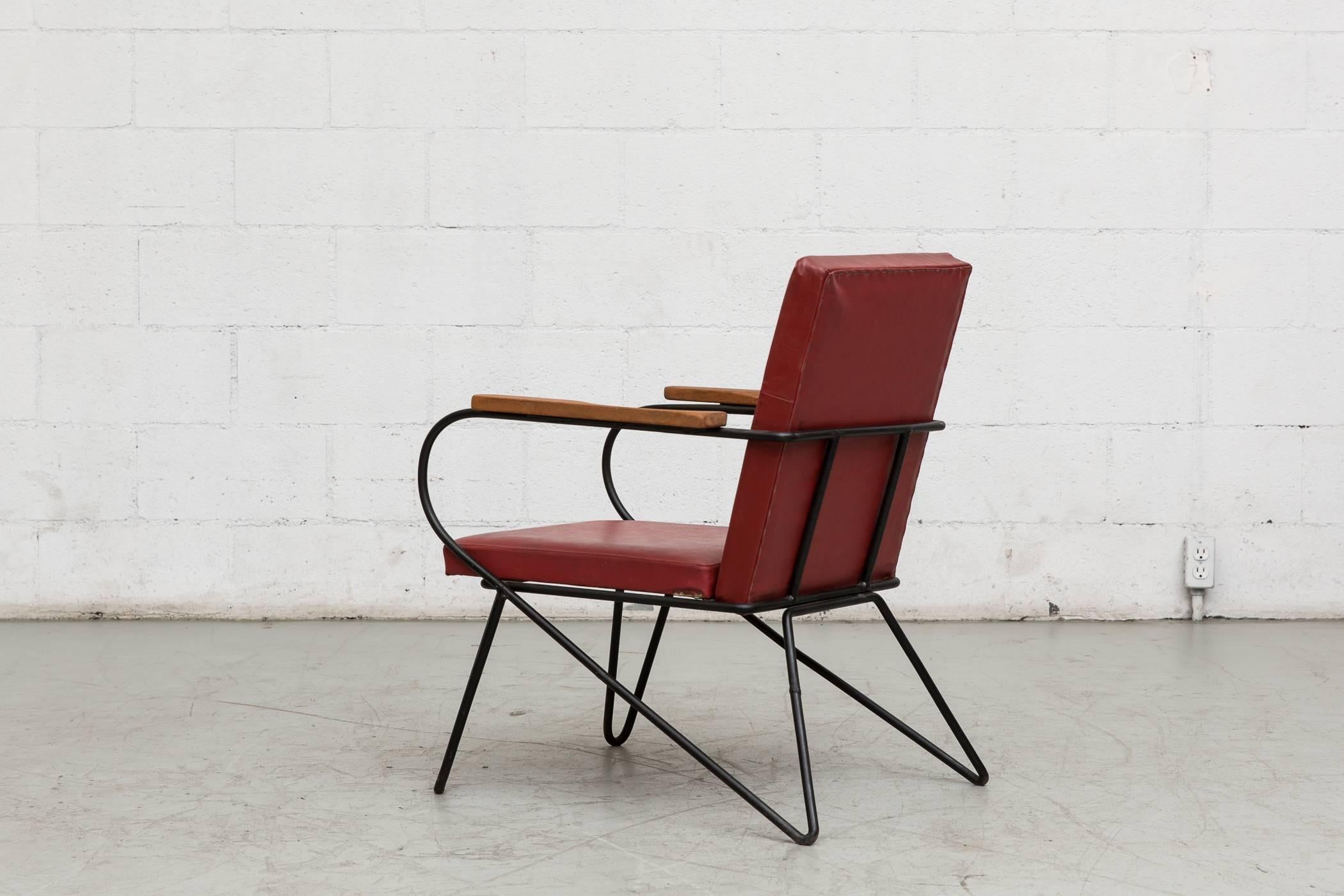 Mid-Century Modern French Wire Lounge Chair in the Manner of Jean Royere