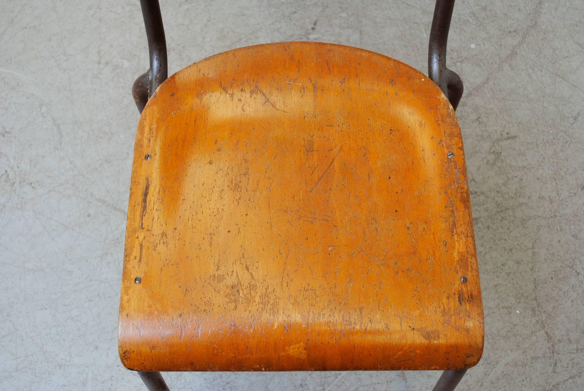 Handsome Stacking Plywood Gispen School Chairs In Good Condition In Los Angeles, CA