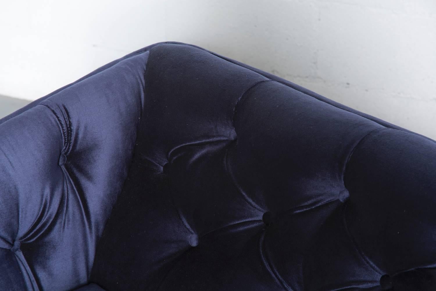 Mid-20th Century Geoffrey Harcourt Designed Artifort C610 Blue Velvet Tufted Rolling Sofa