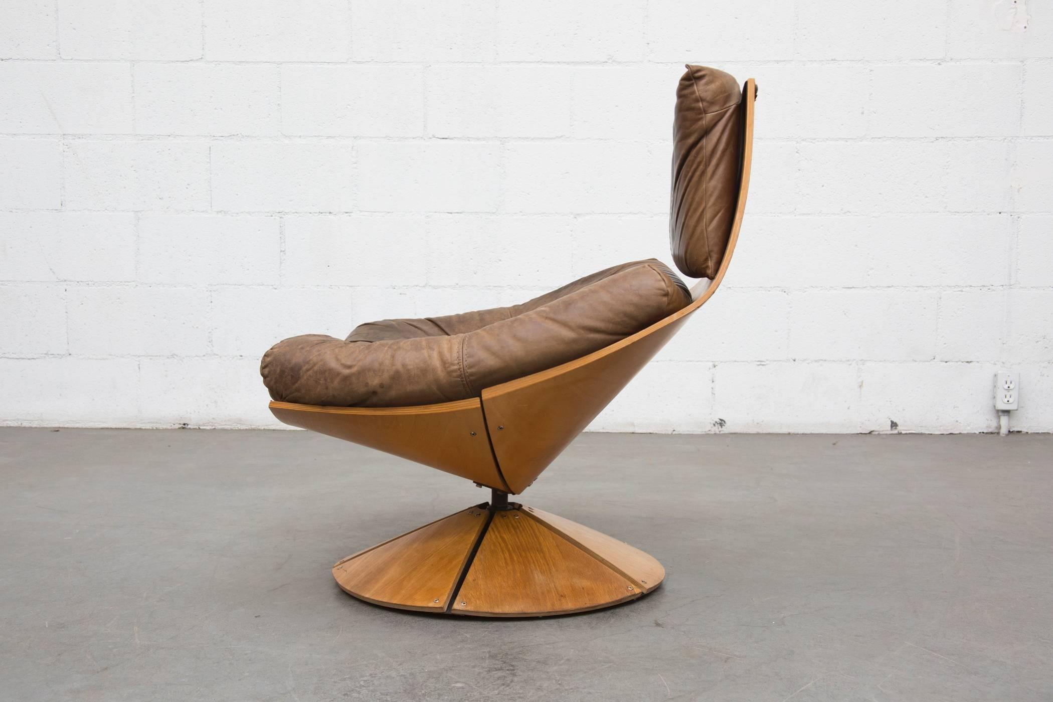 Mid-Century Modern Solid Paneled Wood Gerard Van Den Berg Swivel Lounge Chair with Leather Cushion