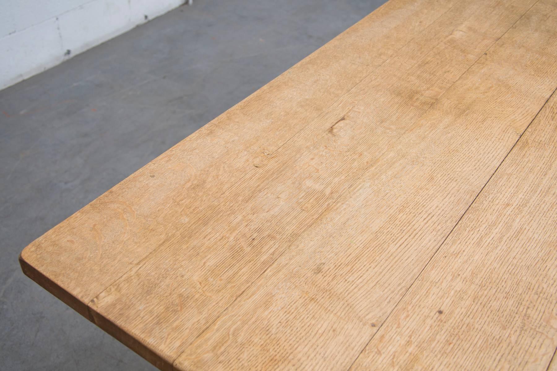 Solid Oak Trestle Dining Table In Good Condition In Los Angeles, CA